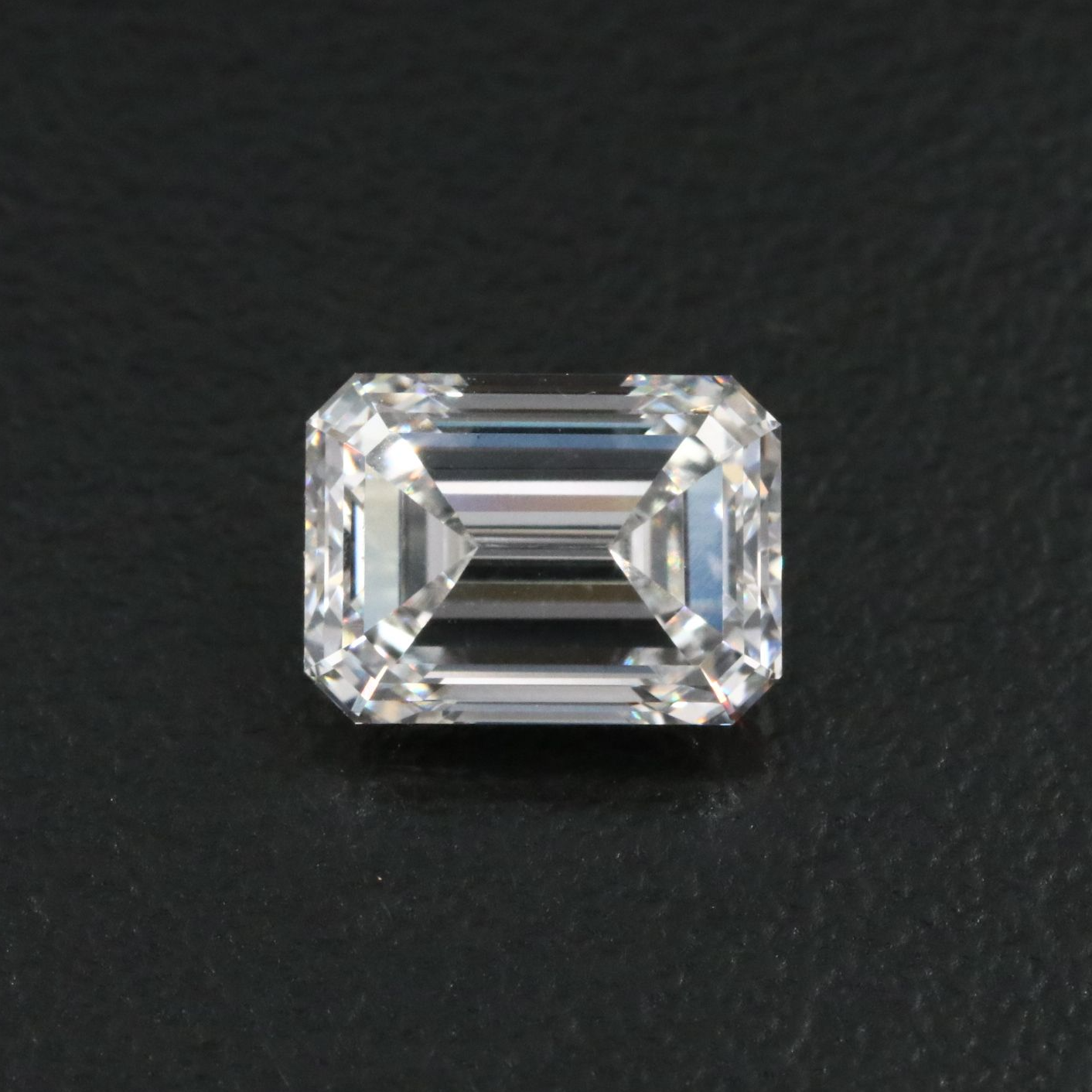 Loose 1.96 CT Lab Grown Diamond with IGI Report