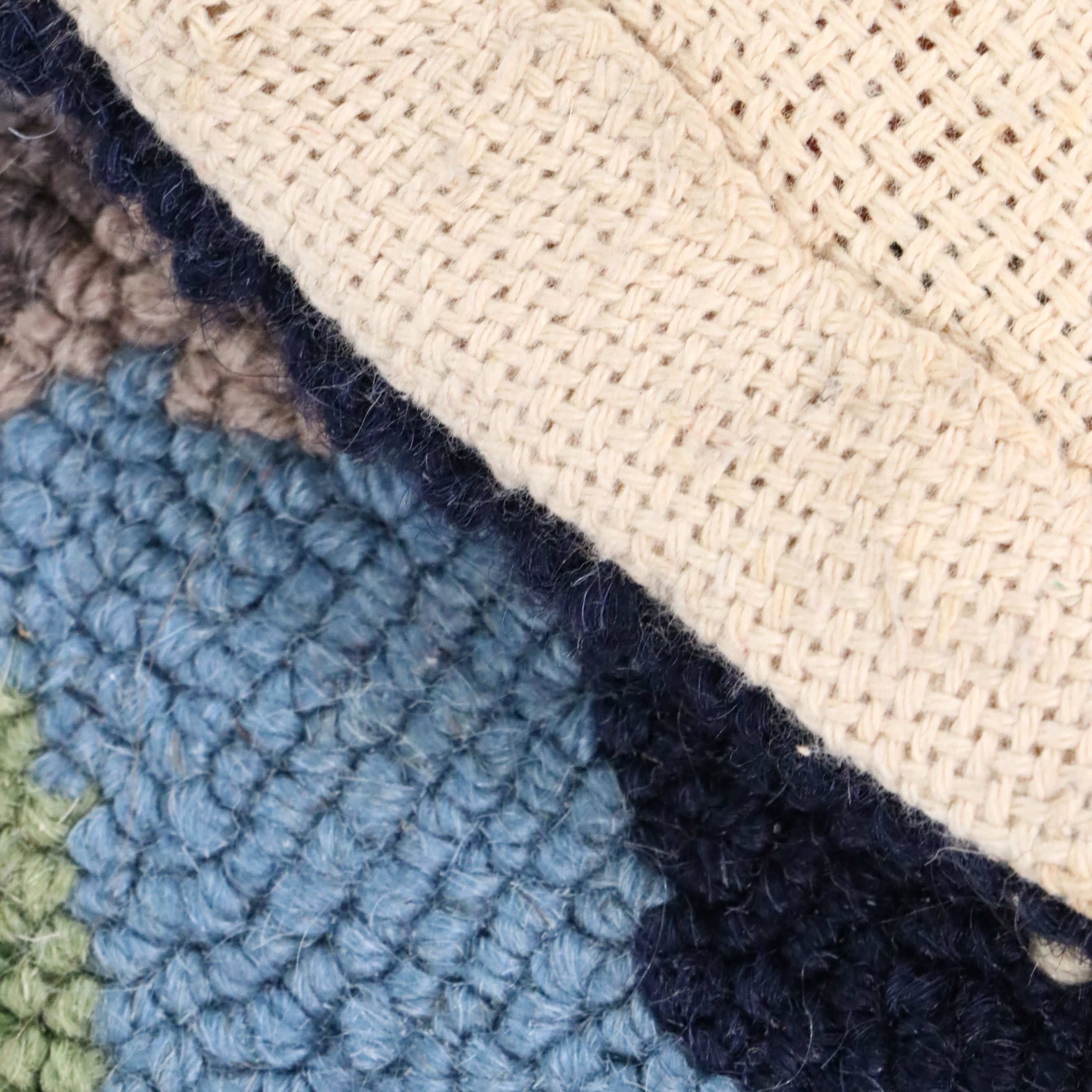 2'1 x 3'1 Hooked Wool Claire Murray "Spirit of America" Oval Accent Rug