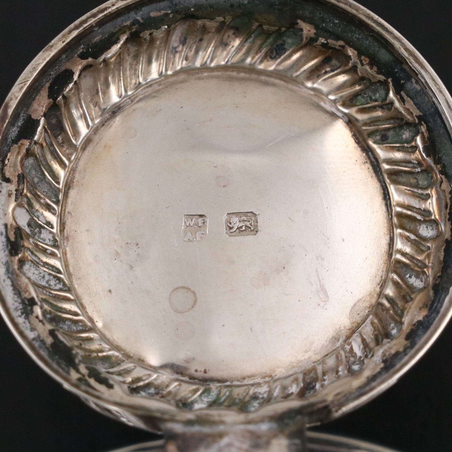 Fordham & Faulkner Weighted Sterling Inkwell with Parker Pen Set and More Décor