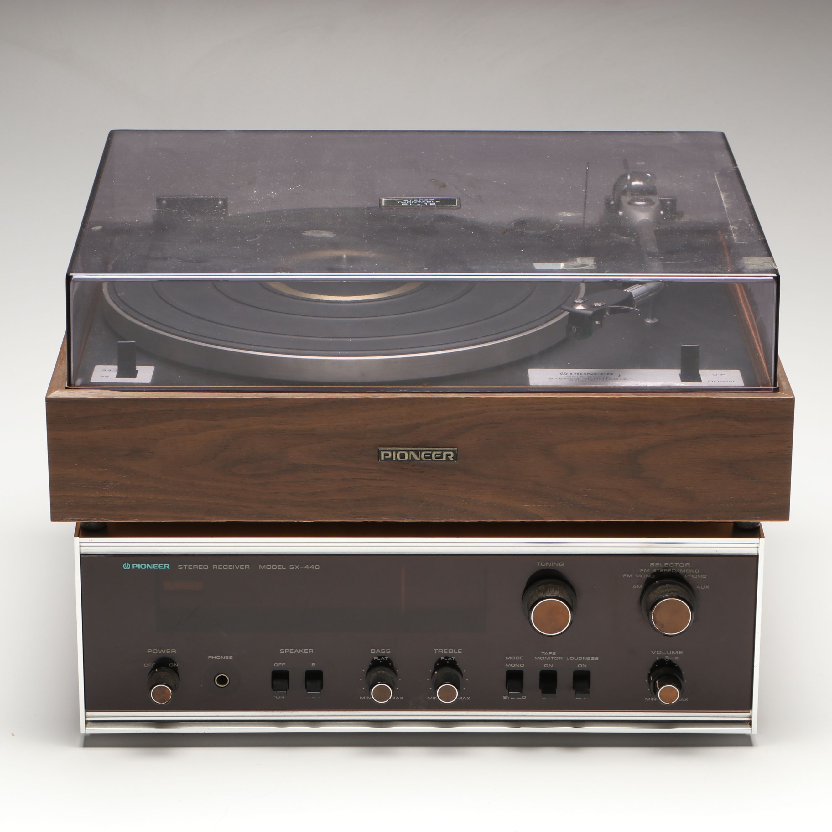 Pioneer PL-12 Turntable with SX-440 Stereo Receiver, Late 20th Century