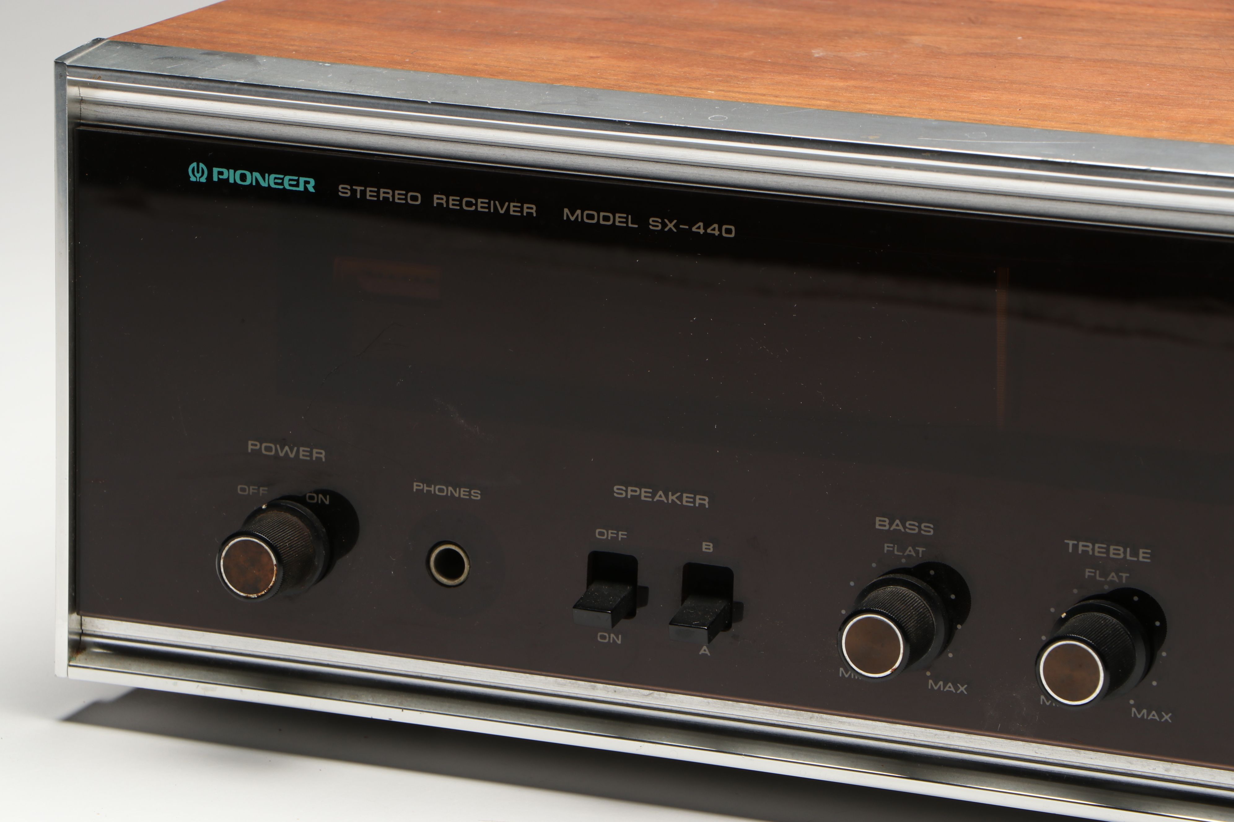 Pioneer PL-12 Turntable with SX-440 Stereo Receiver, Late 20th Century