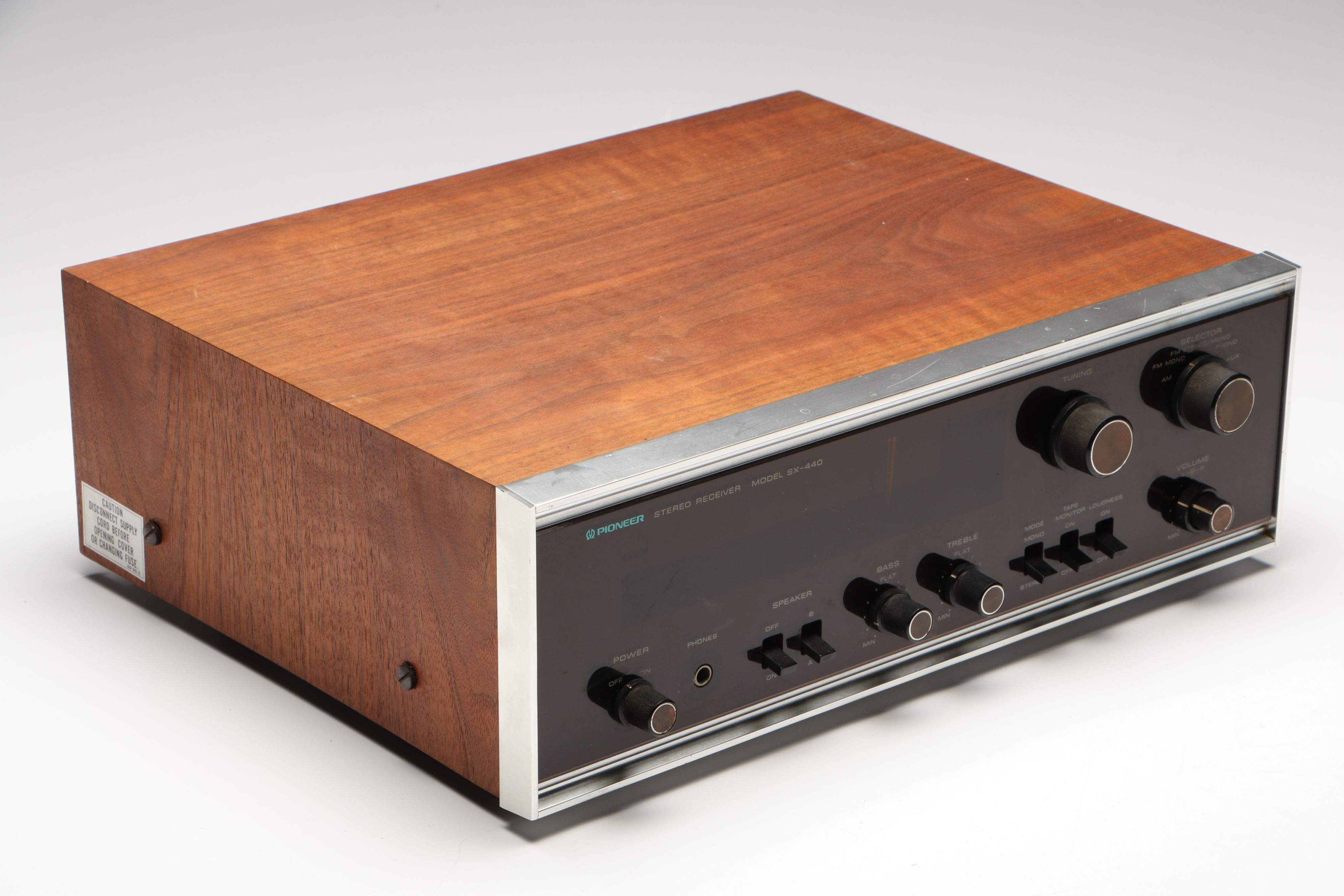 Pioneer PL-12 Turntable with SX-440 Stereo Receiver, Late 20th Century