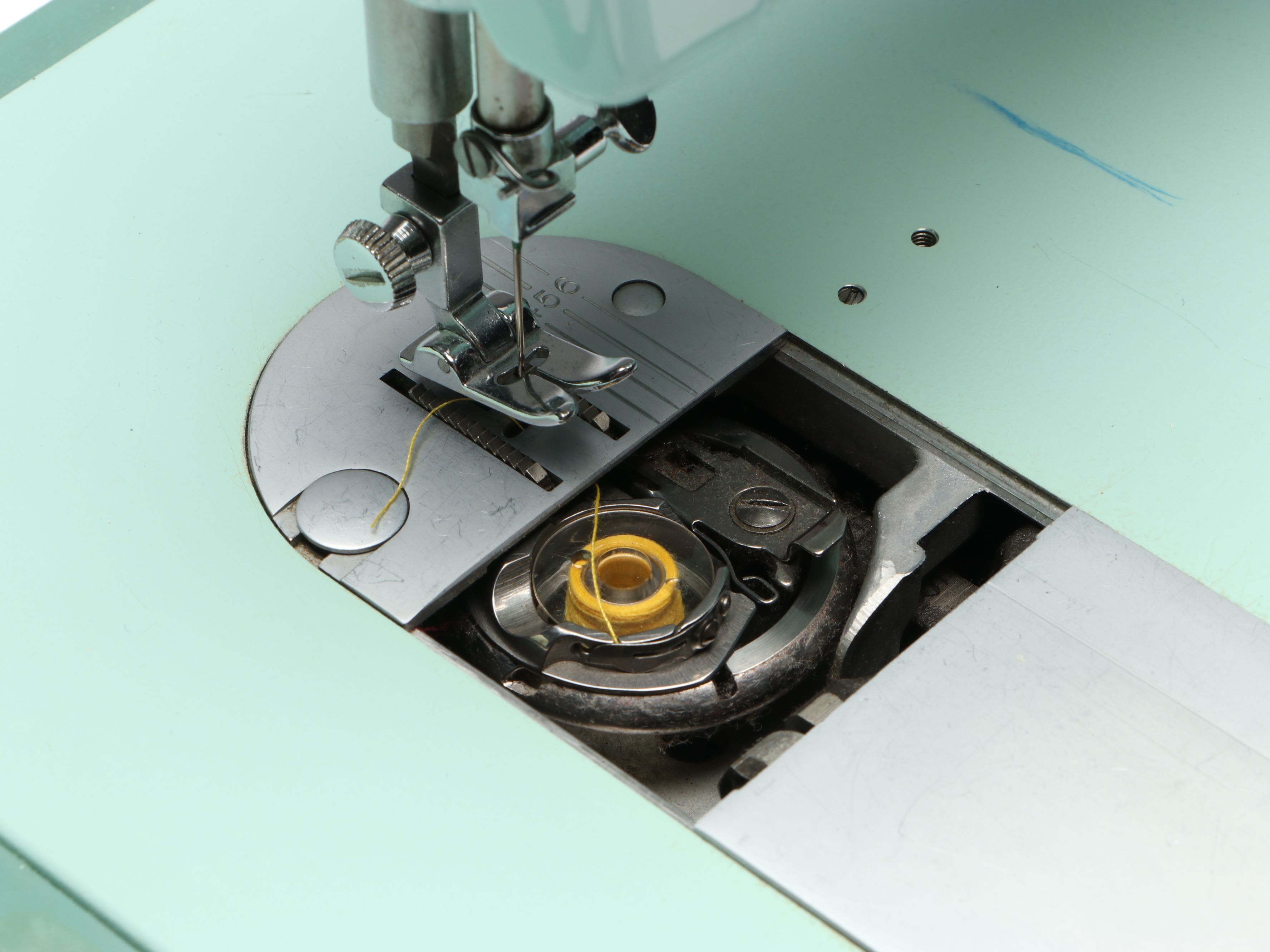 Singer Model 337 Electric Sewing Machine with Carrying Case, 1960s