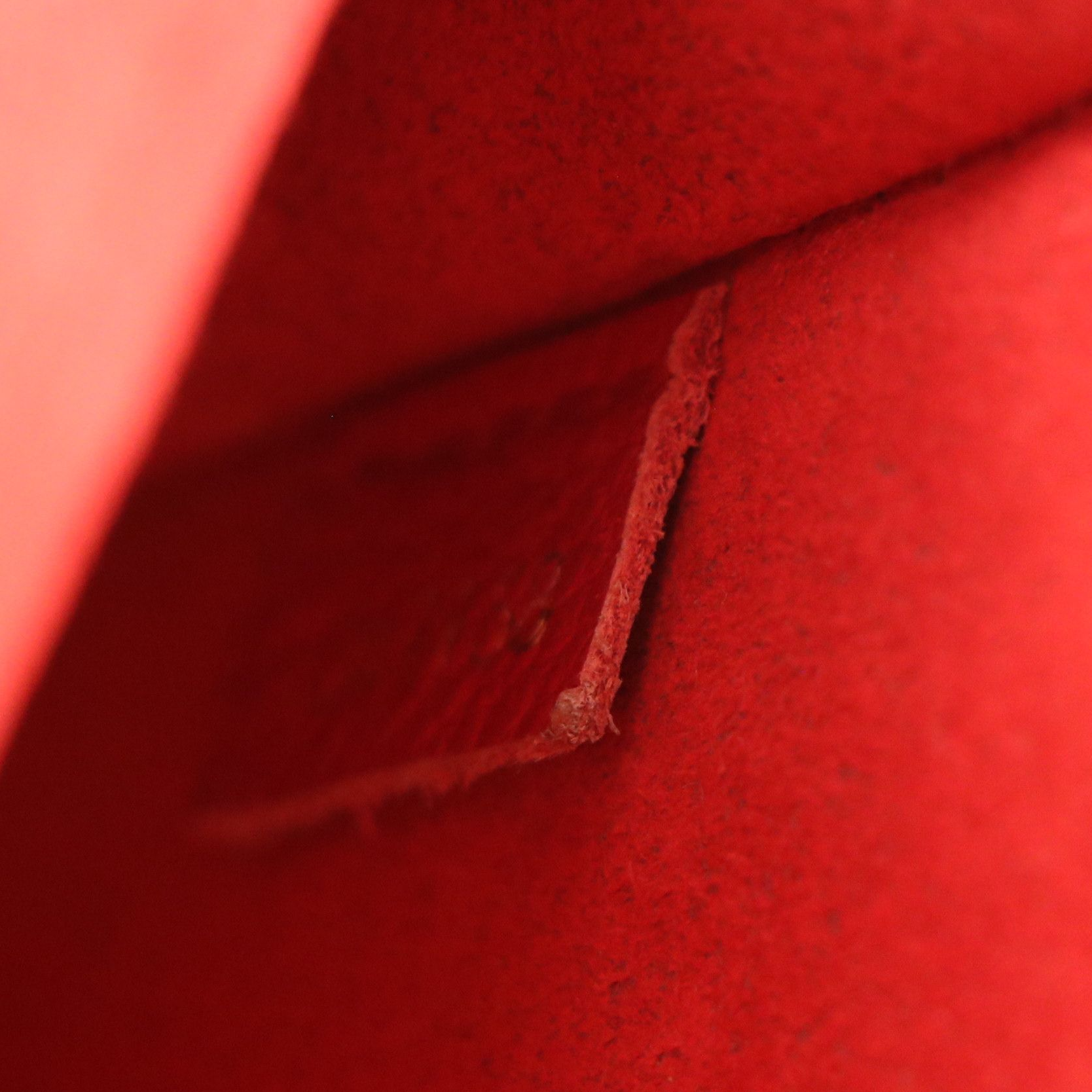 Louis Vuitton Victoire Chain Strap Bag in Monogram Canvas and Red Leather