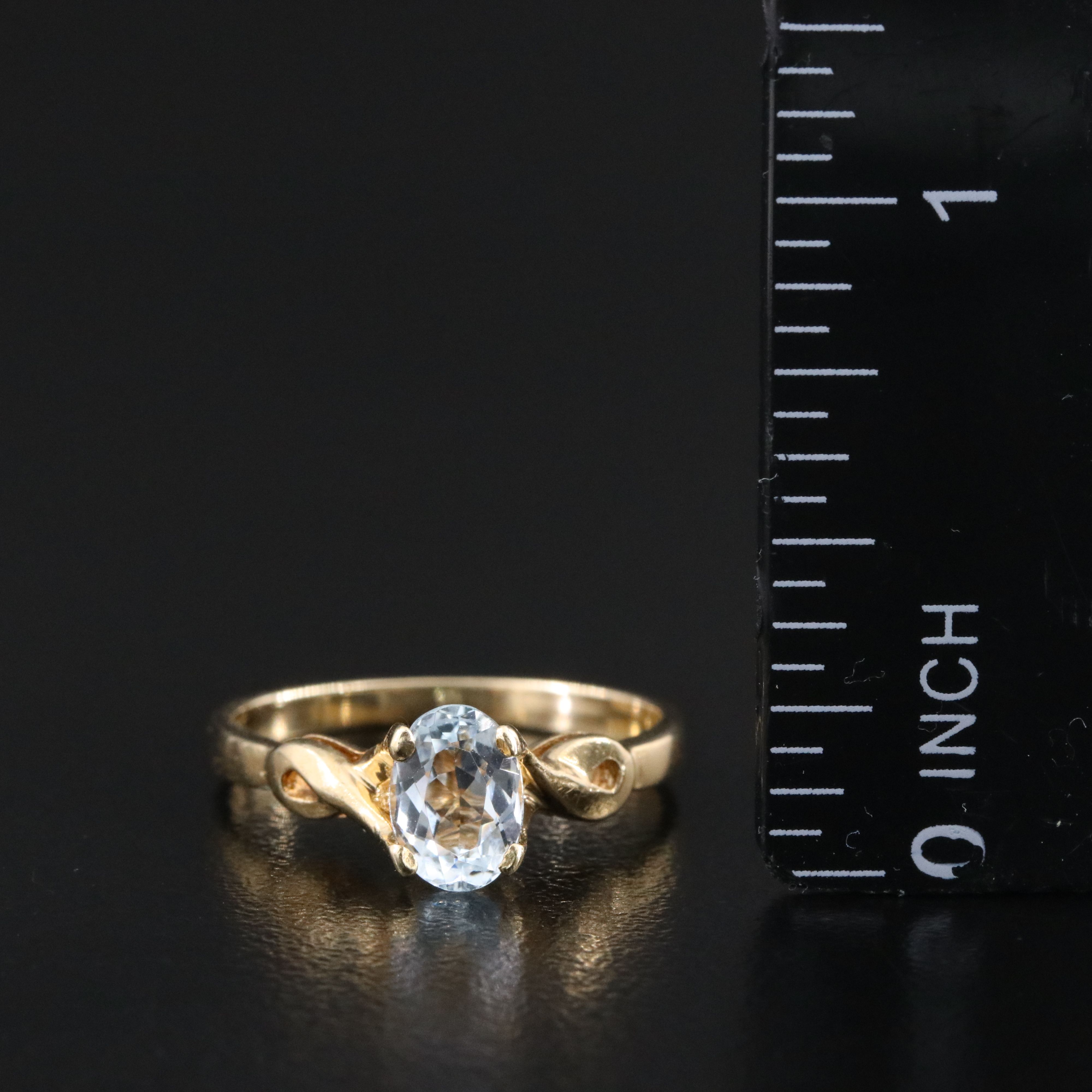 10K Aquamarine Ring