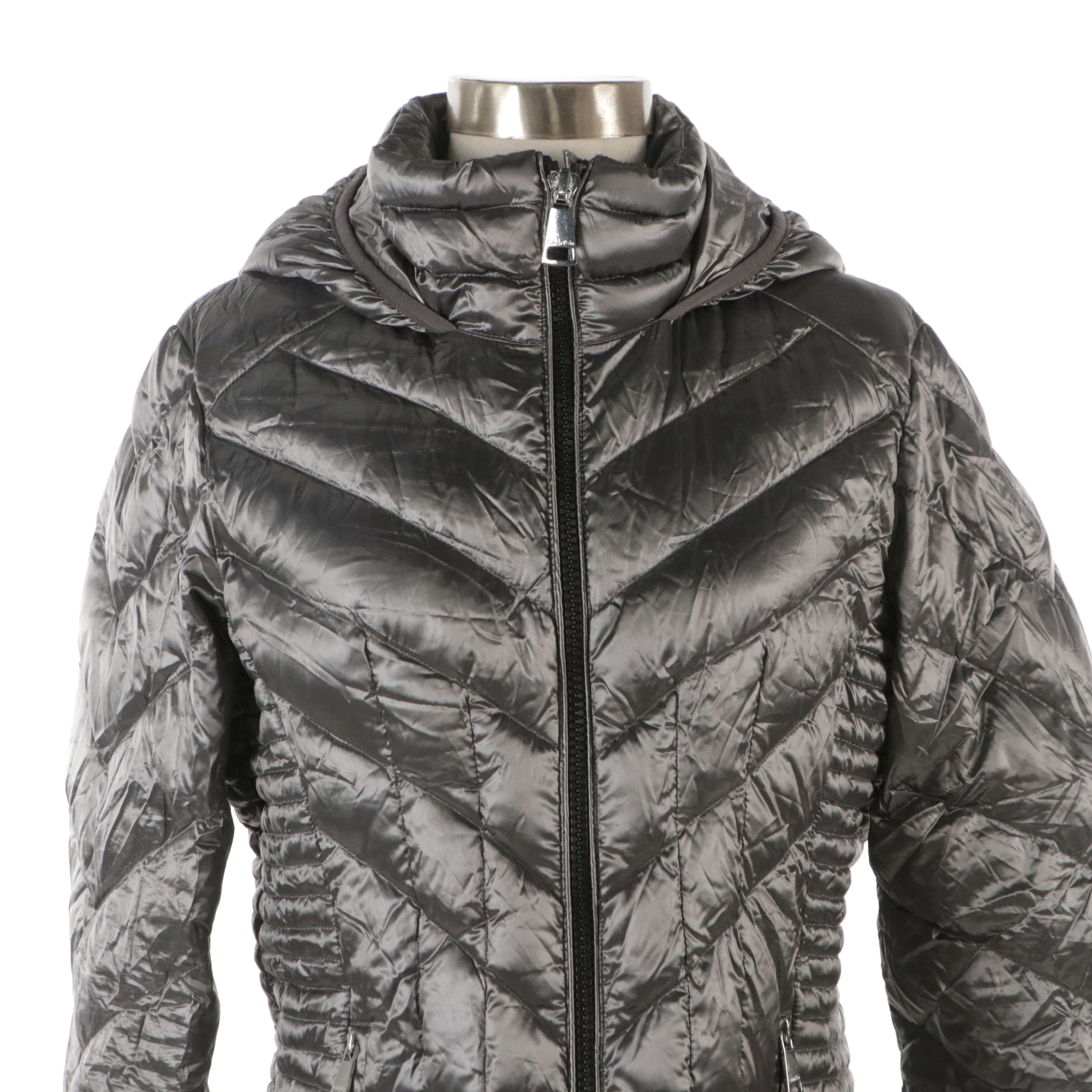 Calvin Klein Down Filled Packable Lightweight Hooded Zip Jacket in Silver
