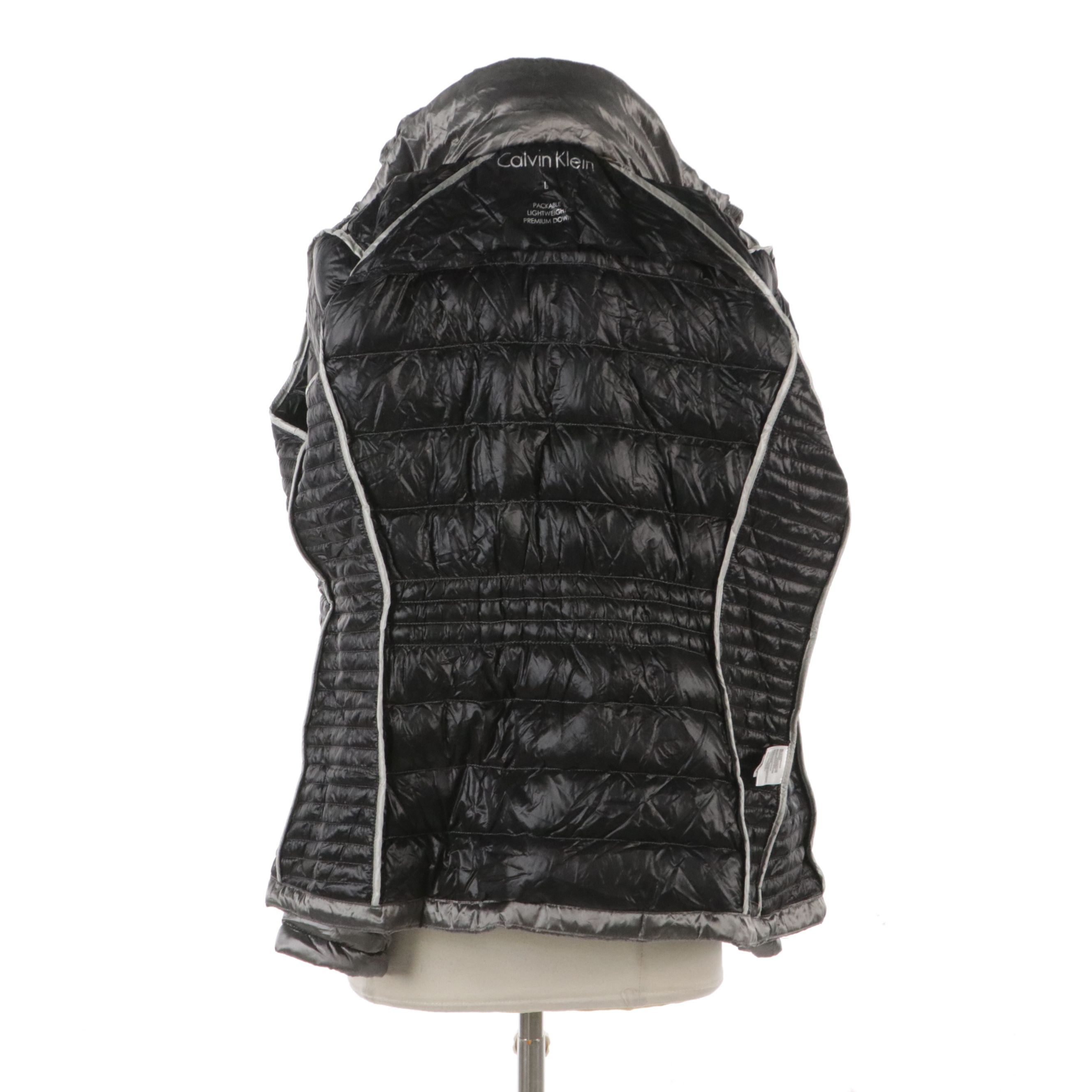 Calvin Klein Down Filled Packable Lightweight Hooded Zip Jacket in Silver