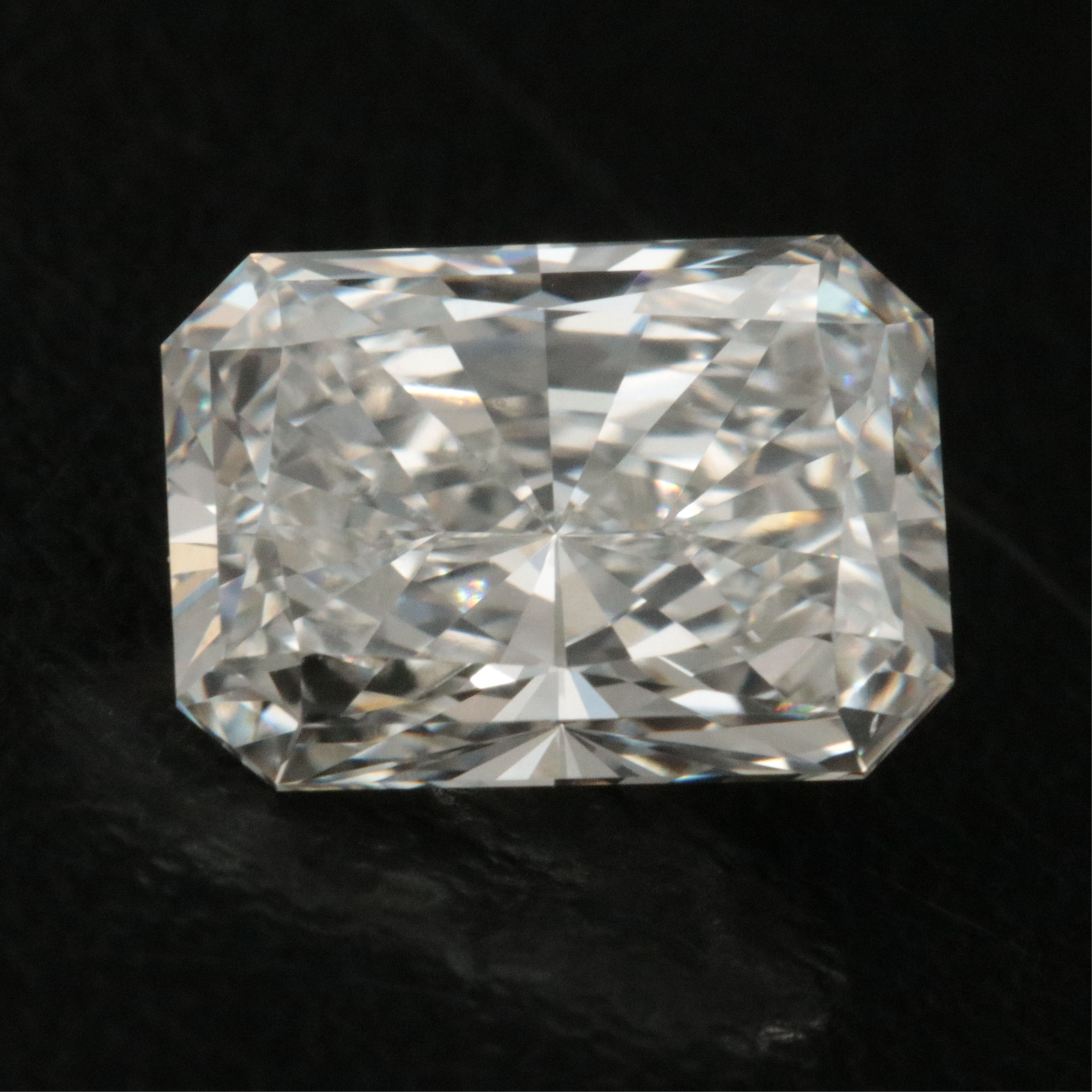 Loose 1.90 CT Lab Grown Diamond with IGI Report