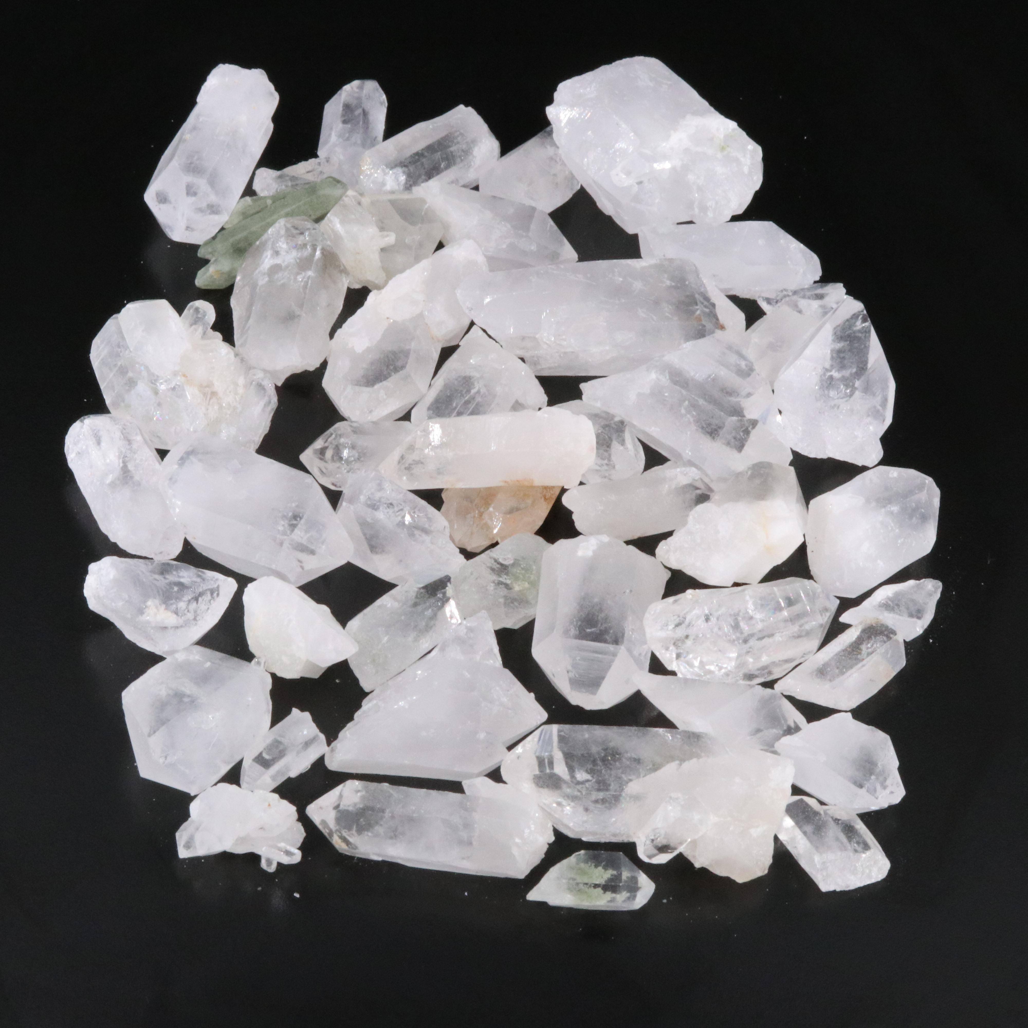 Loose 4,060.50 CTW Rough Quartz Lot