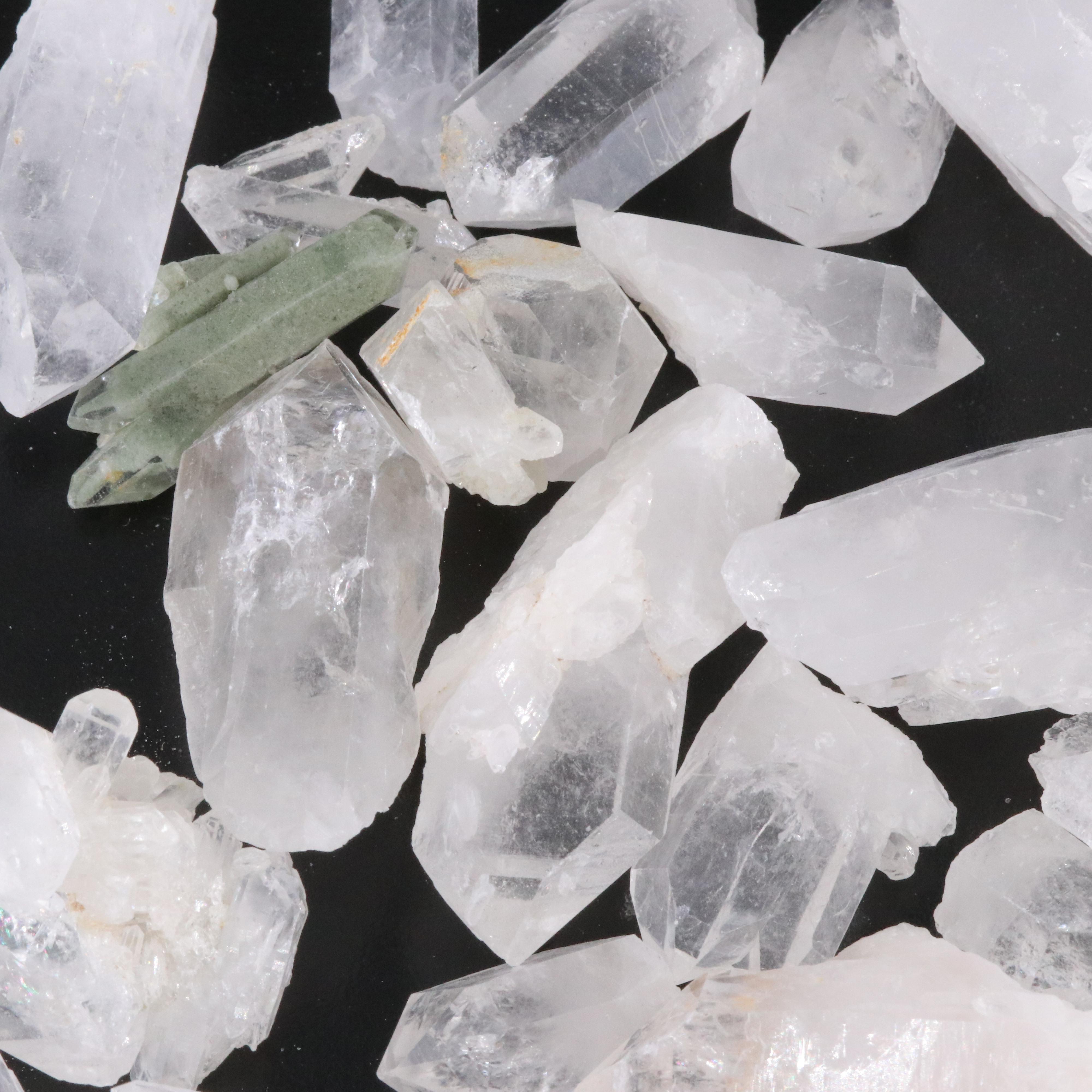 Loose 4,060.50 CTW Rough Quartz Lot
