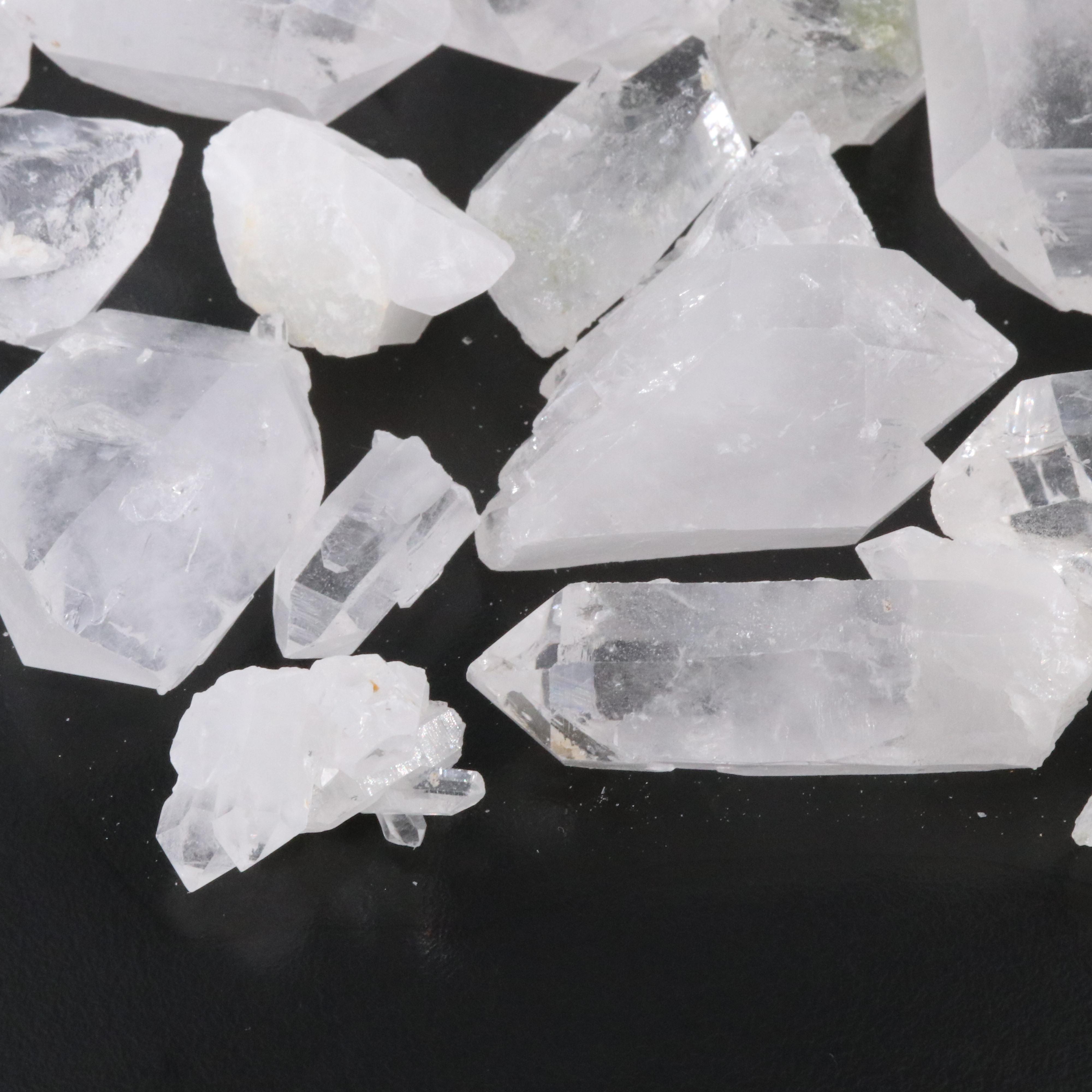 Loose 4,060.50 CTW Rough Quartz Lot