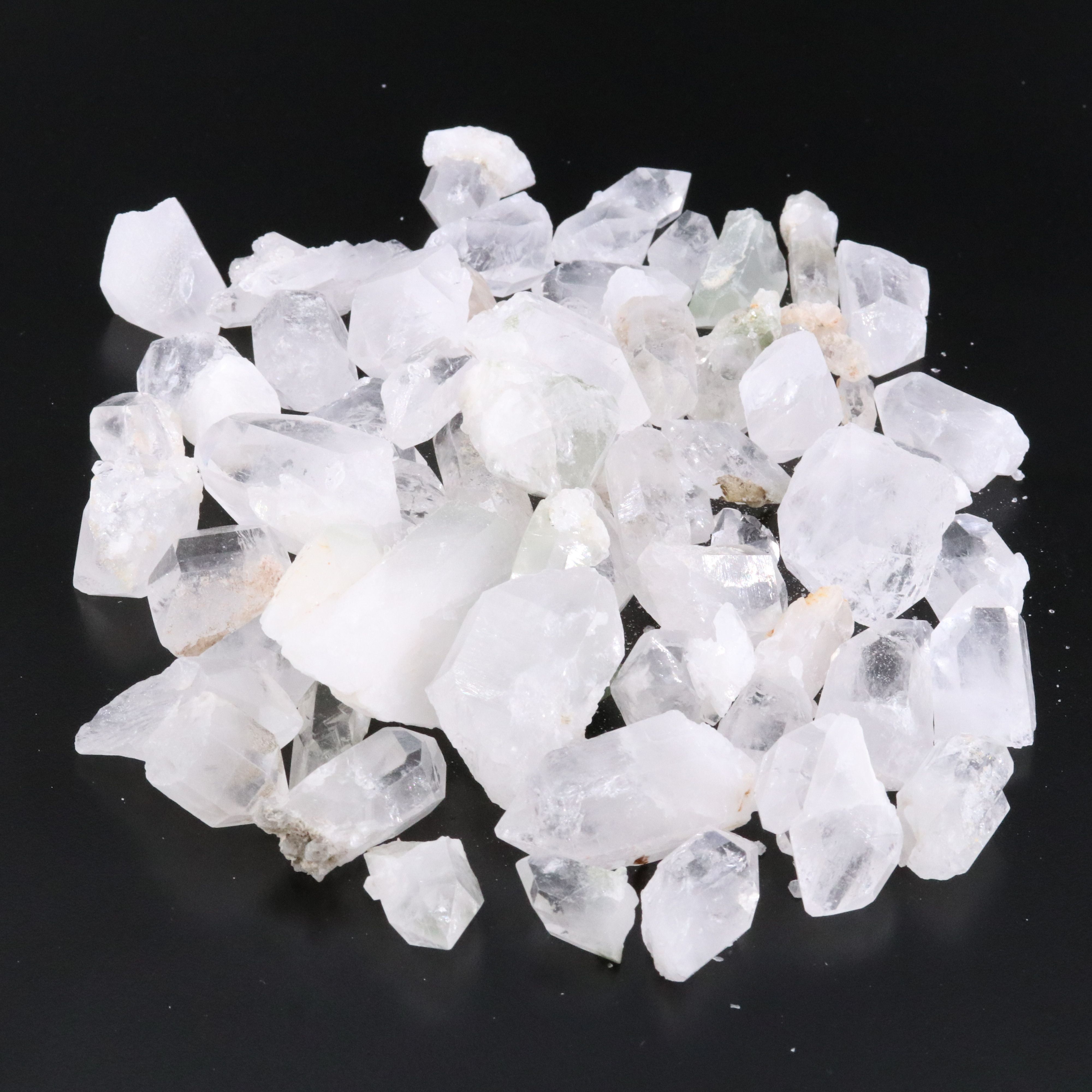 Loose 3,443.00 CTW Rough Quartz Lot