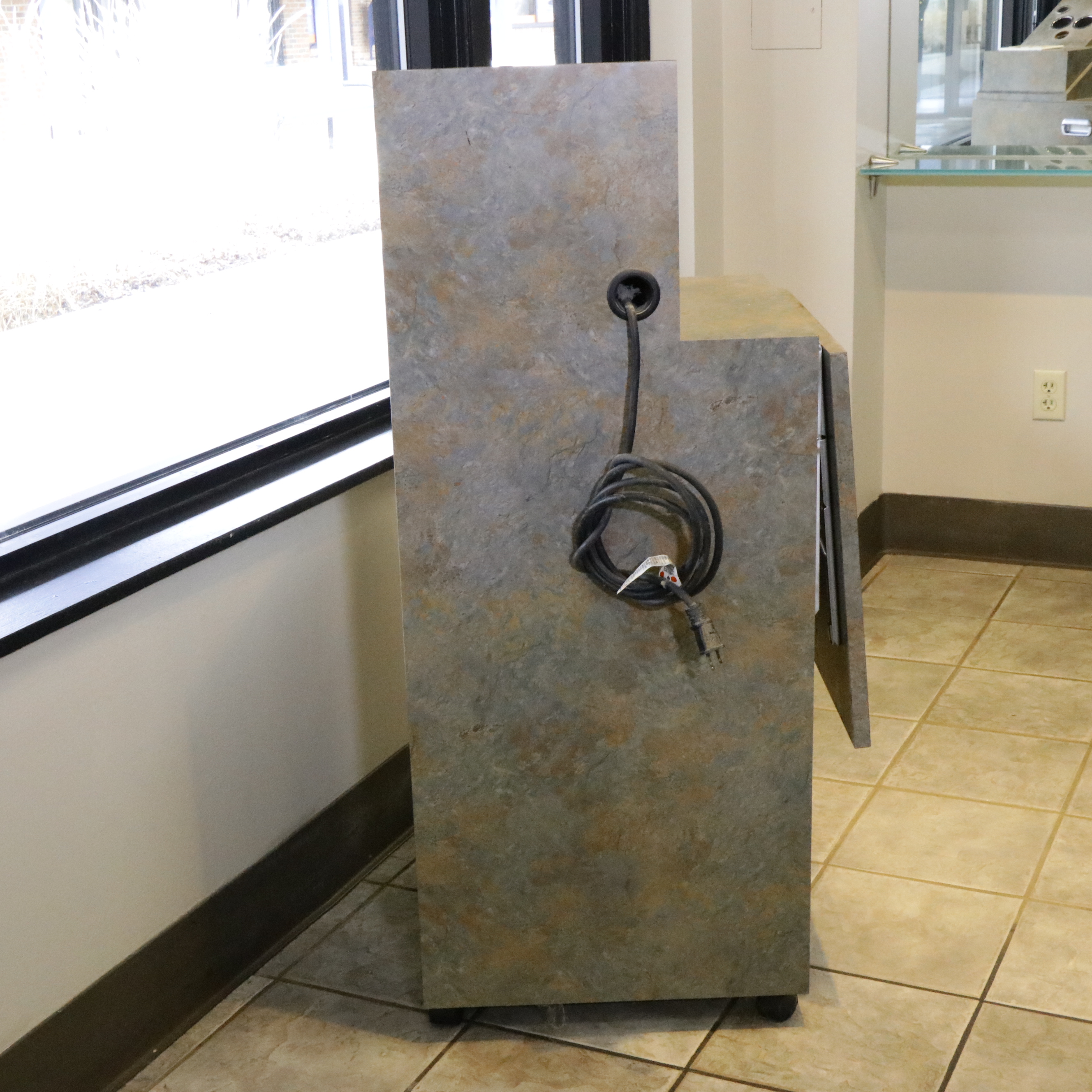 Contemporary Salon Chair and Station with Mat