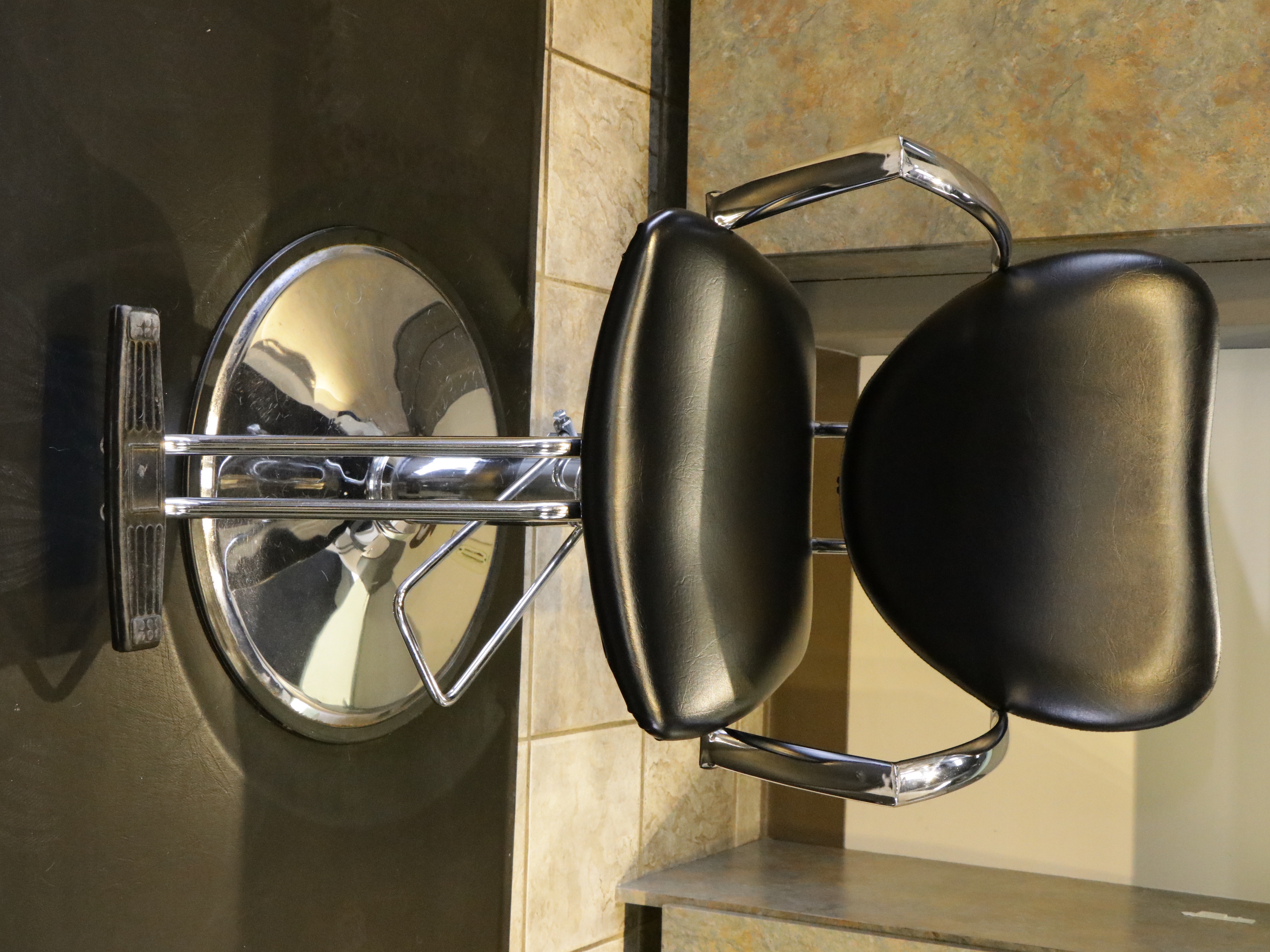 Pair of Professional Hydraulic Salon Styling Chairs with Mats