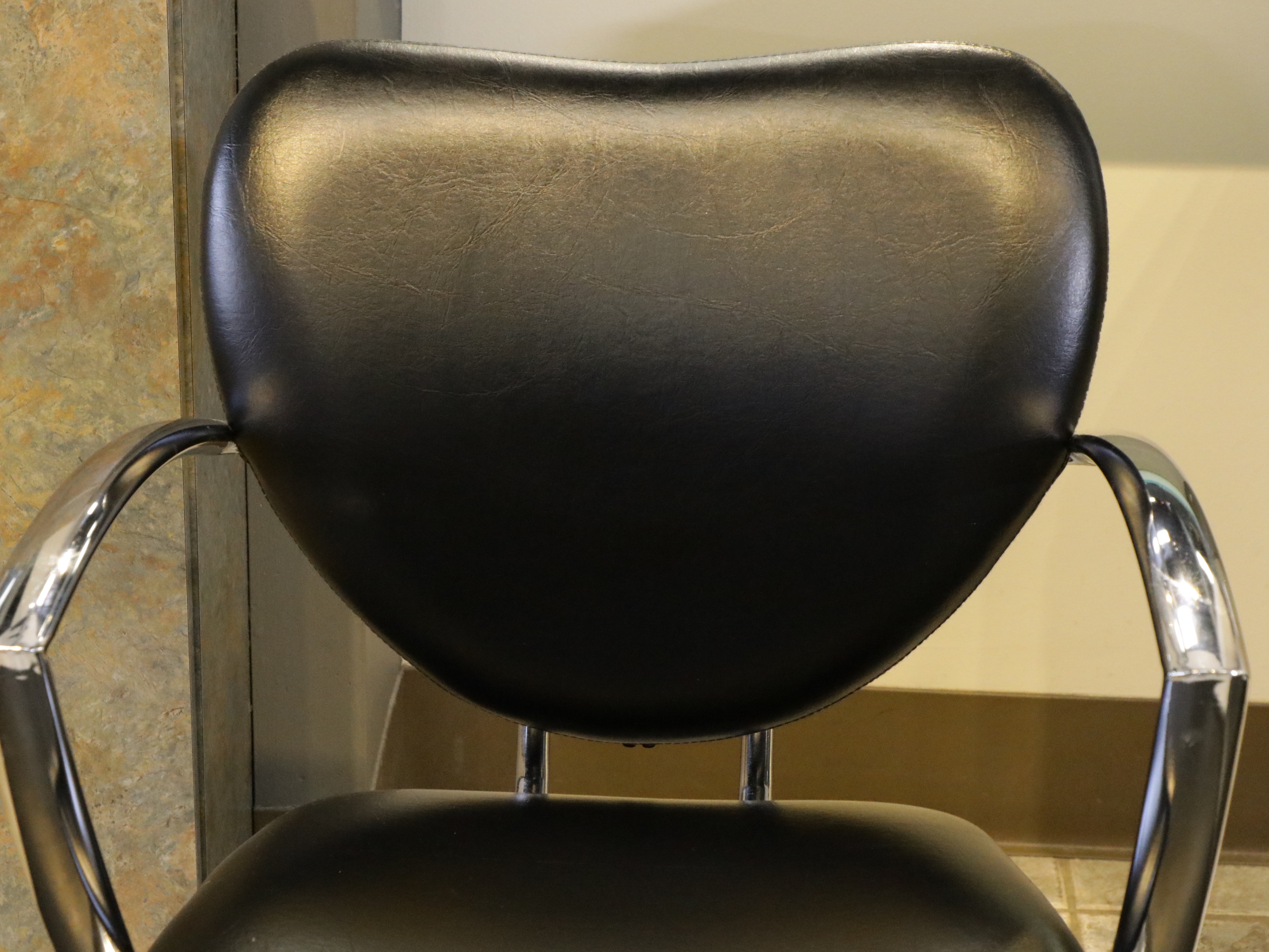Pair of Professional Hydraulic Salon Styling Chairs with Mats