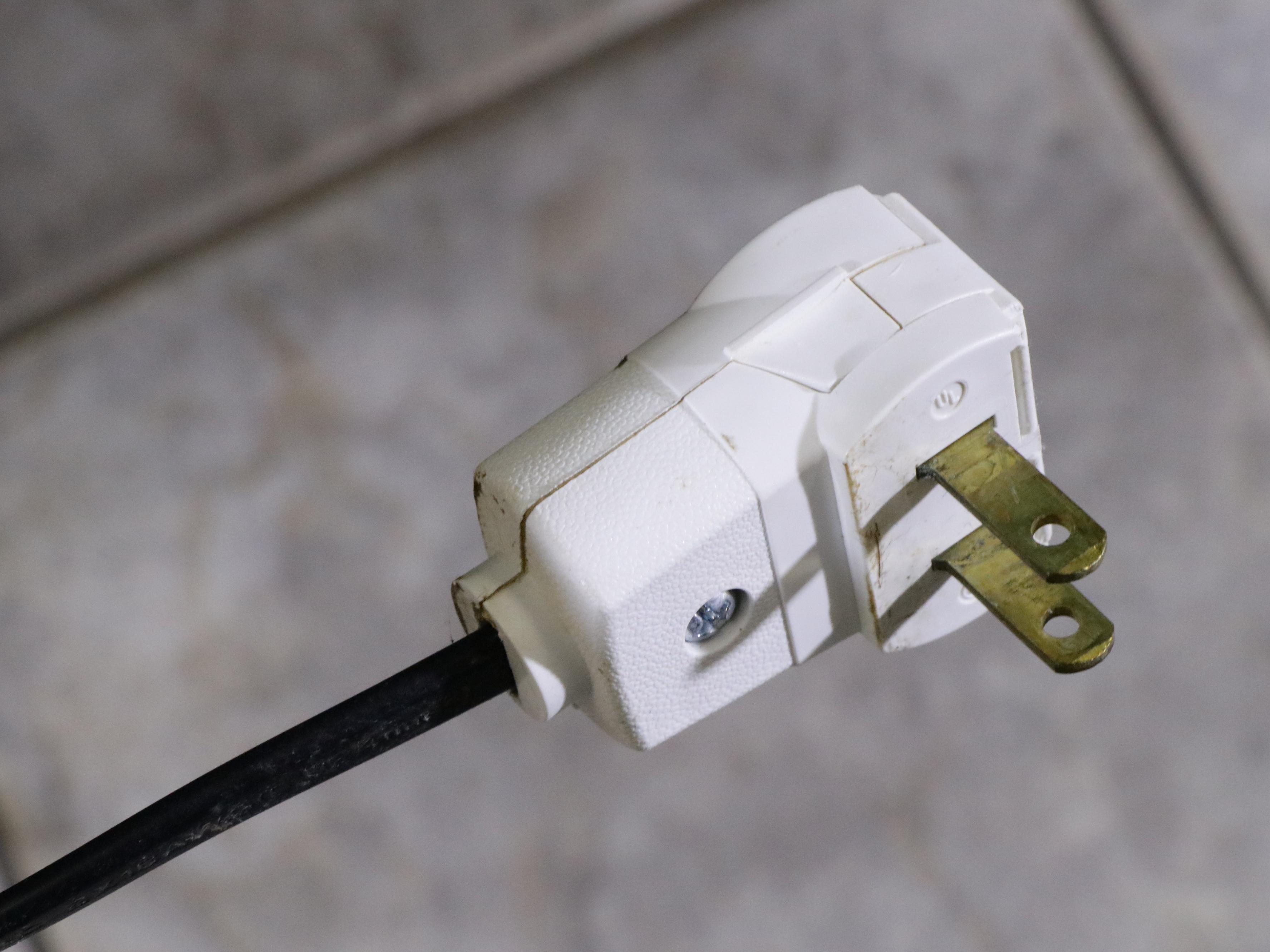 Set of Three Collins Reclining Salon Shampoo Chairs