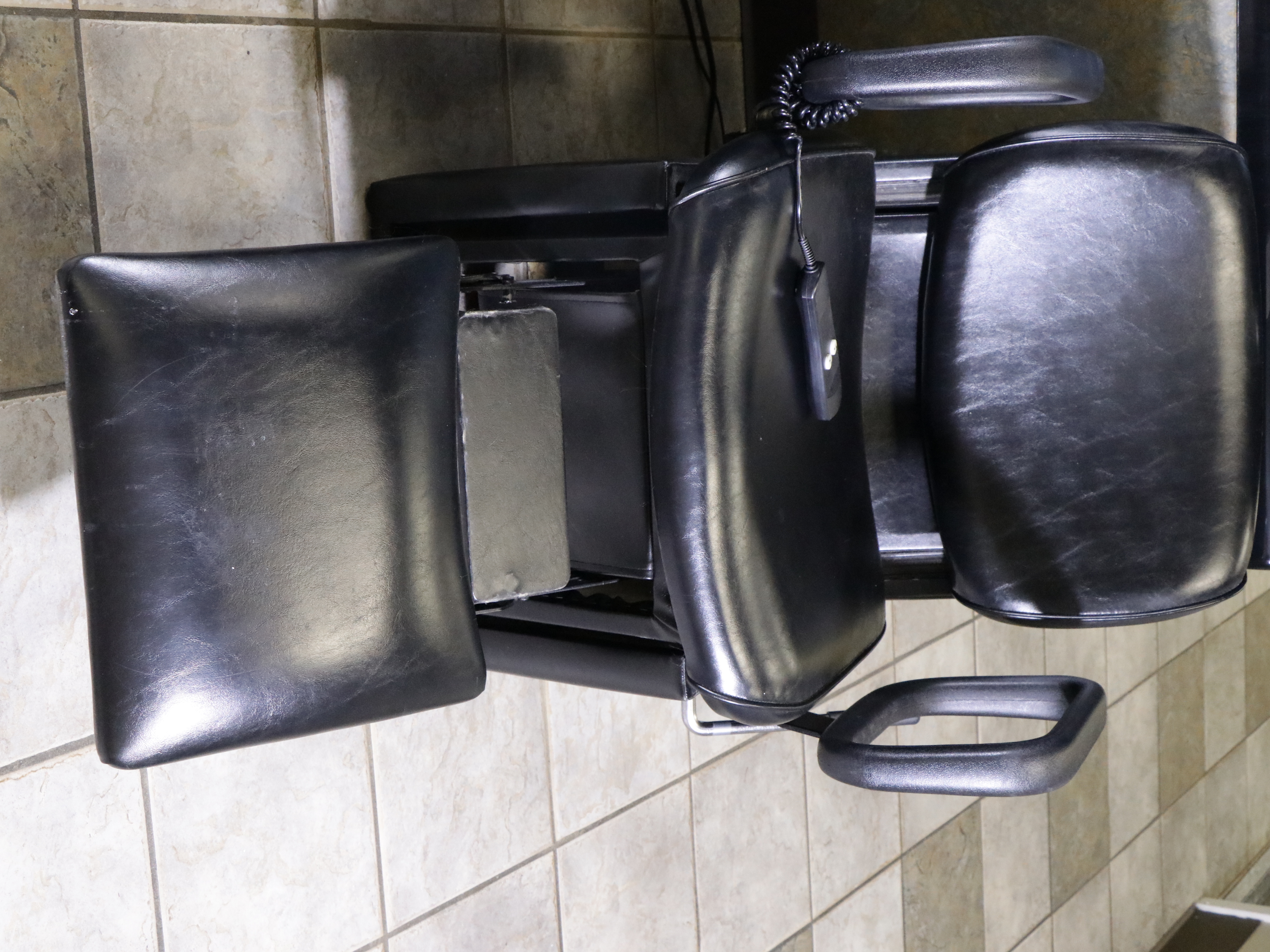 Set of Three Collins Reclining Salon Shampoo Chairs