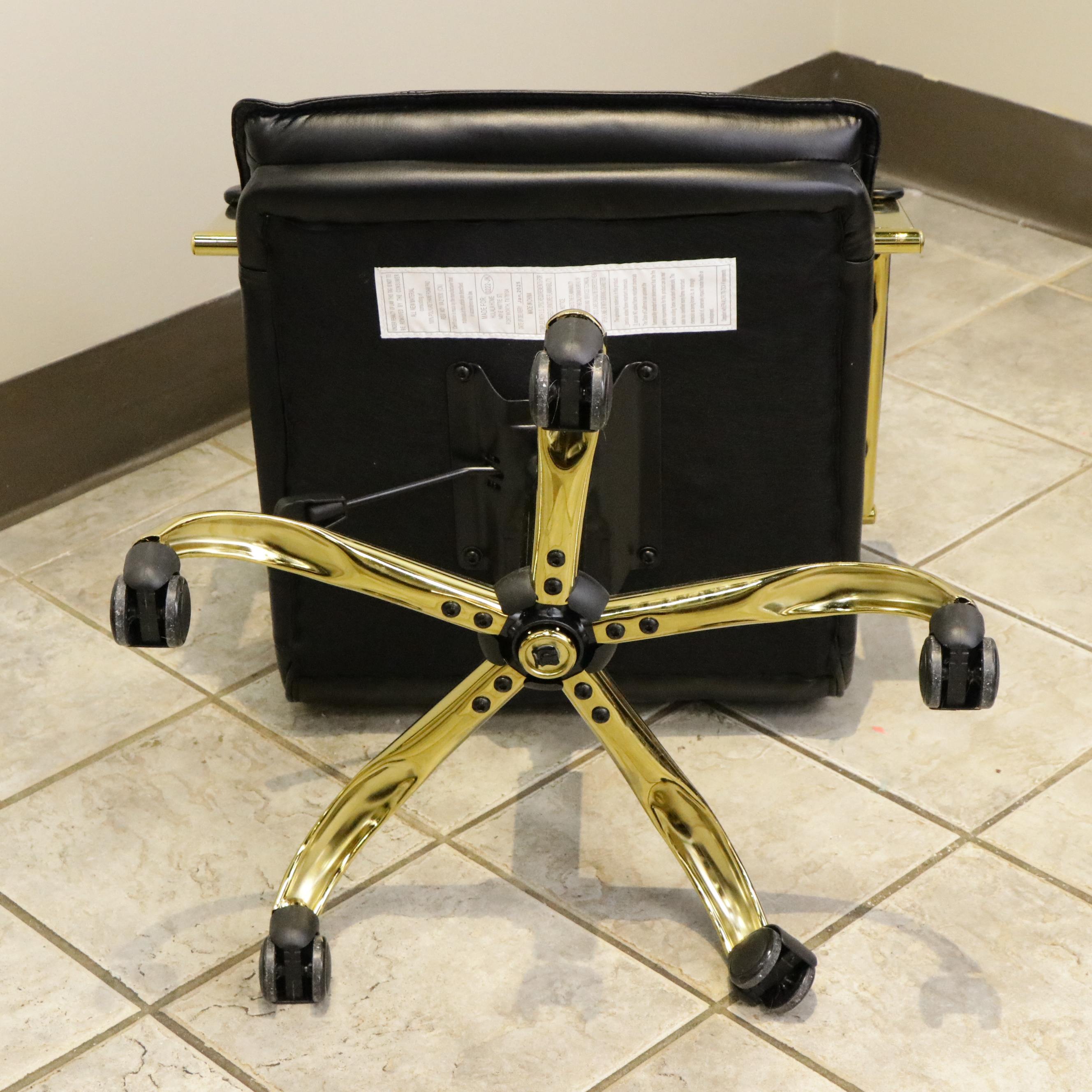 New Star Spa & Furniture Corp. Professional Manicure Table with Pair of Chairs