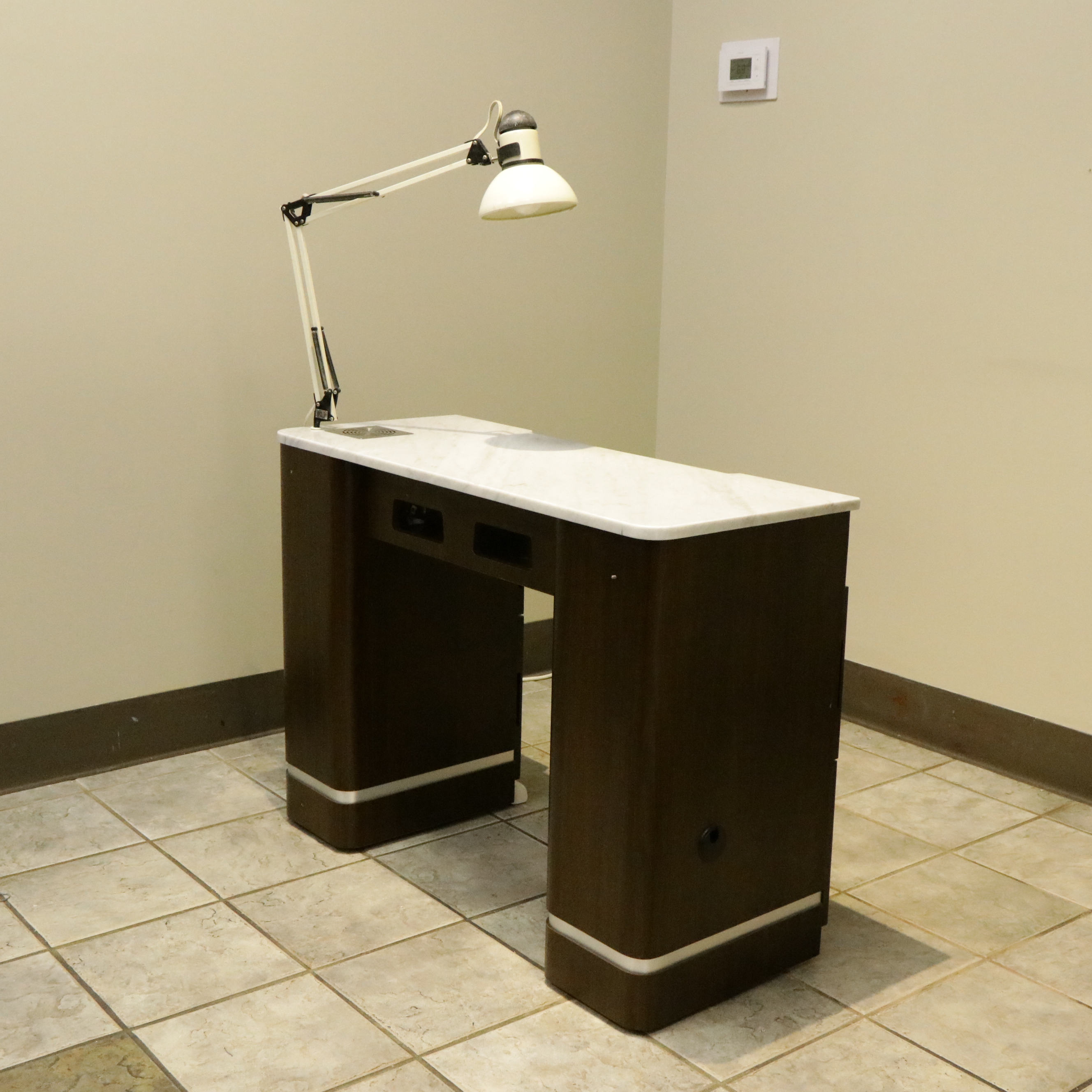 Contemporary New Star Spa & Furniture Corp. Manicure Table and Chairs