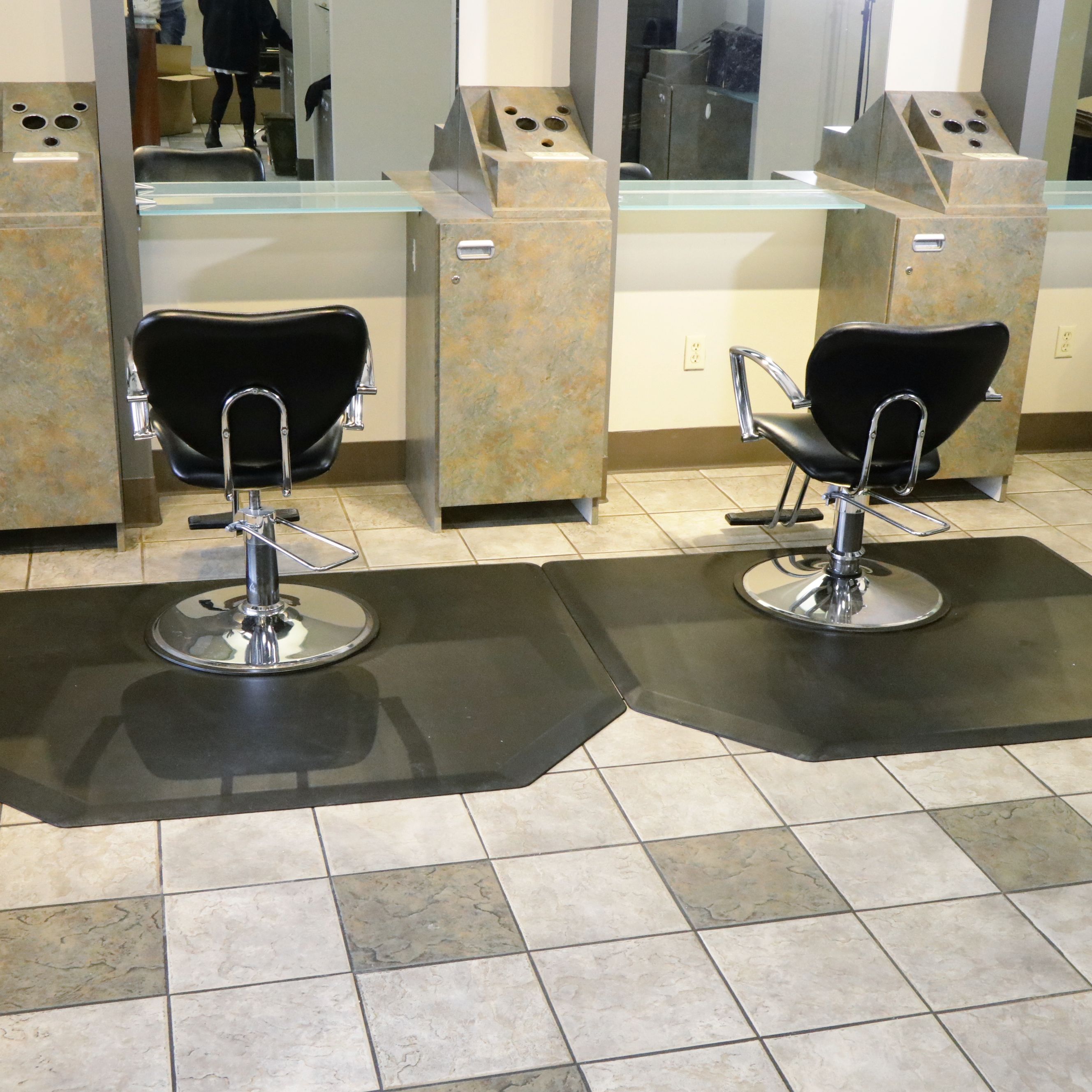 Pair of Professional Hydraulic Salon Styling Chairs with Mats