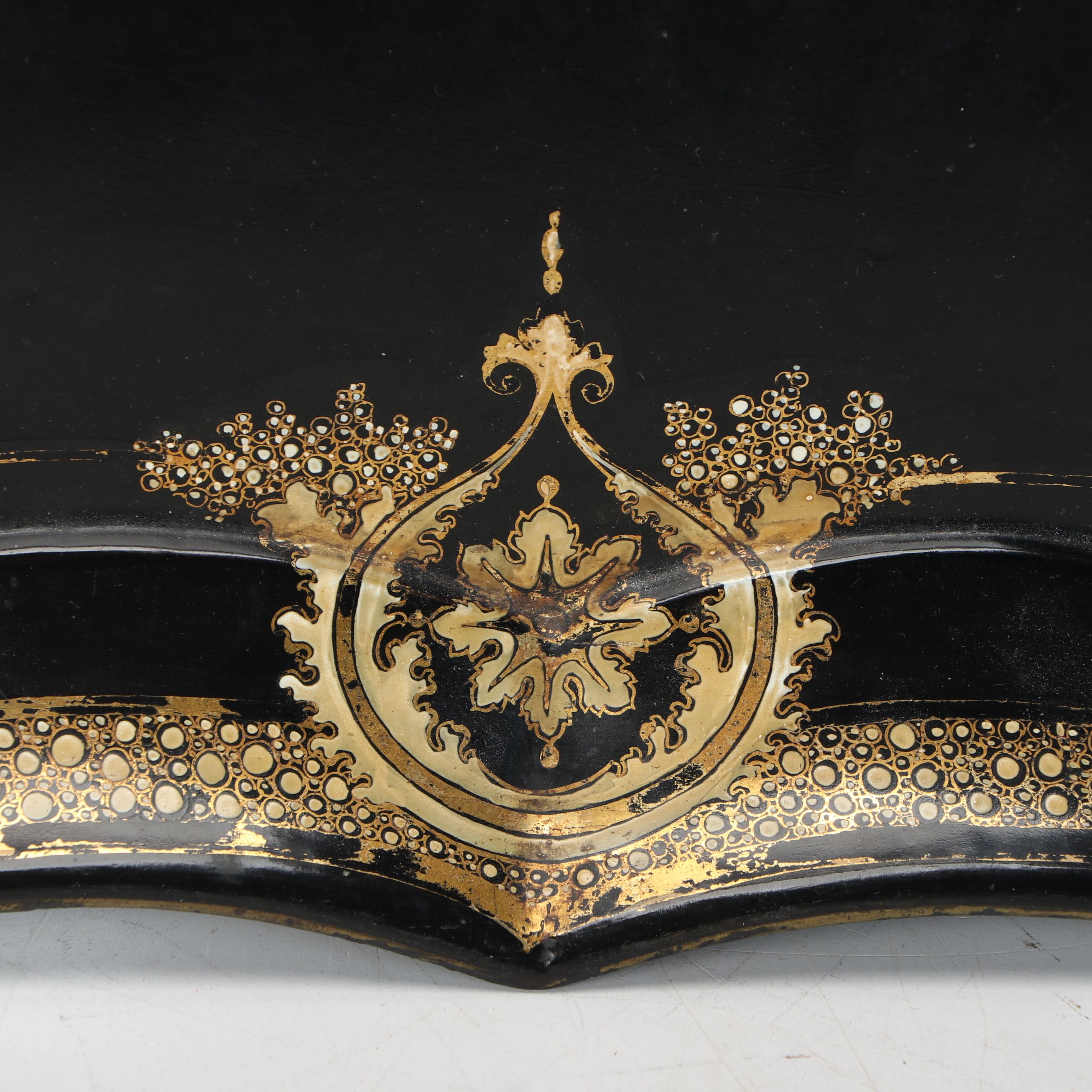Victorian English Regency Style Lacquered Papier-Mâché Tray