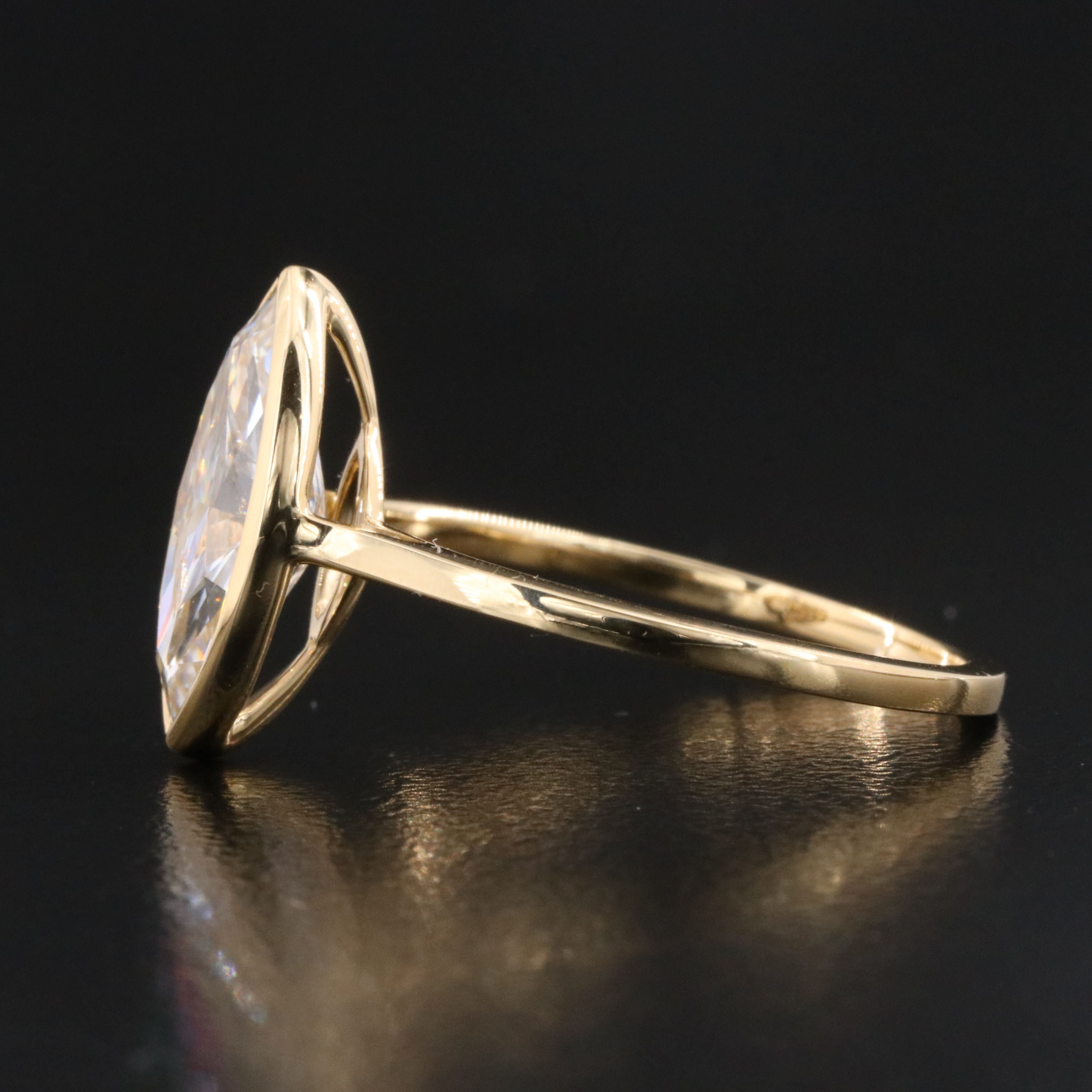 18K 1.80 CT Lab Grown Diamond Solitaire Ring with IGI Report