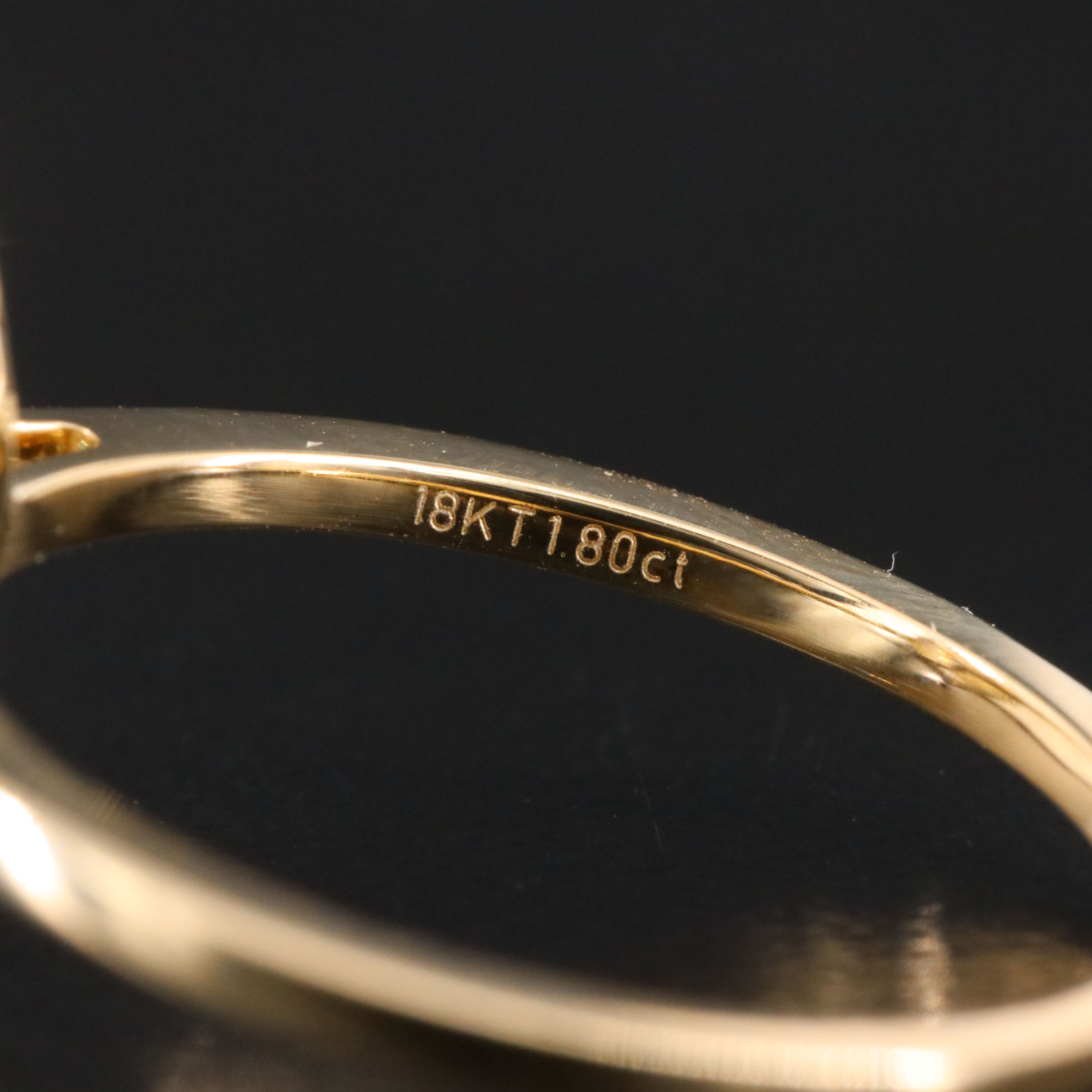 18K 1.80 CT Lab Grown Diamond Solitaire Ring with IGI Report