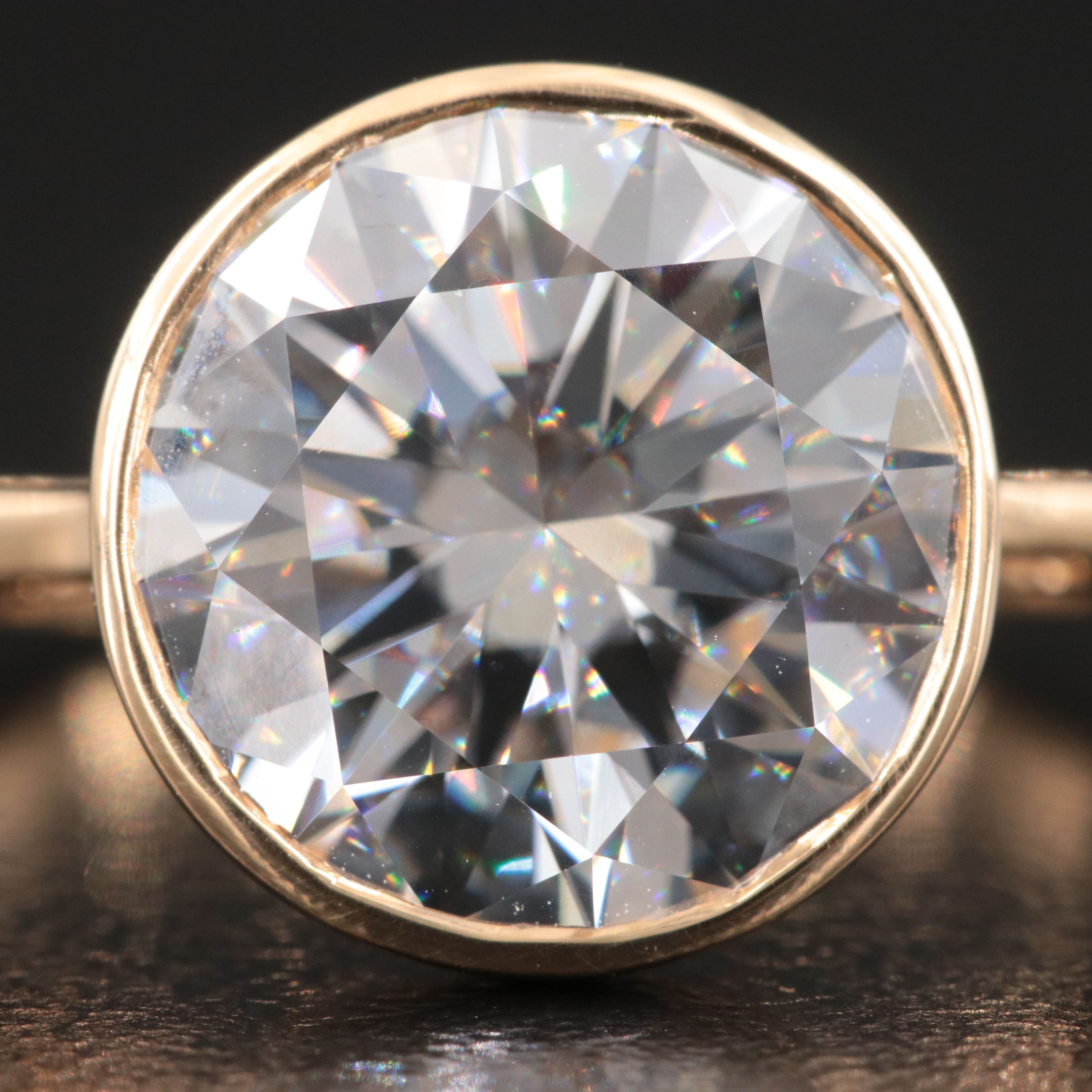 18K 5.01 CT Lab Grown Diamond Solitaire Ring with IGI Report