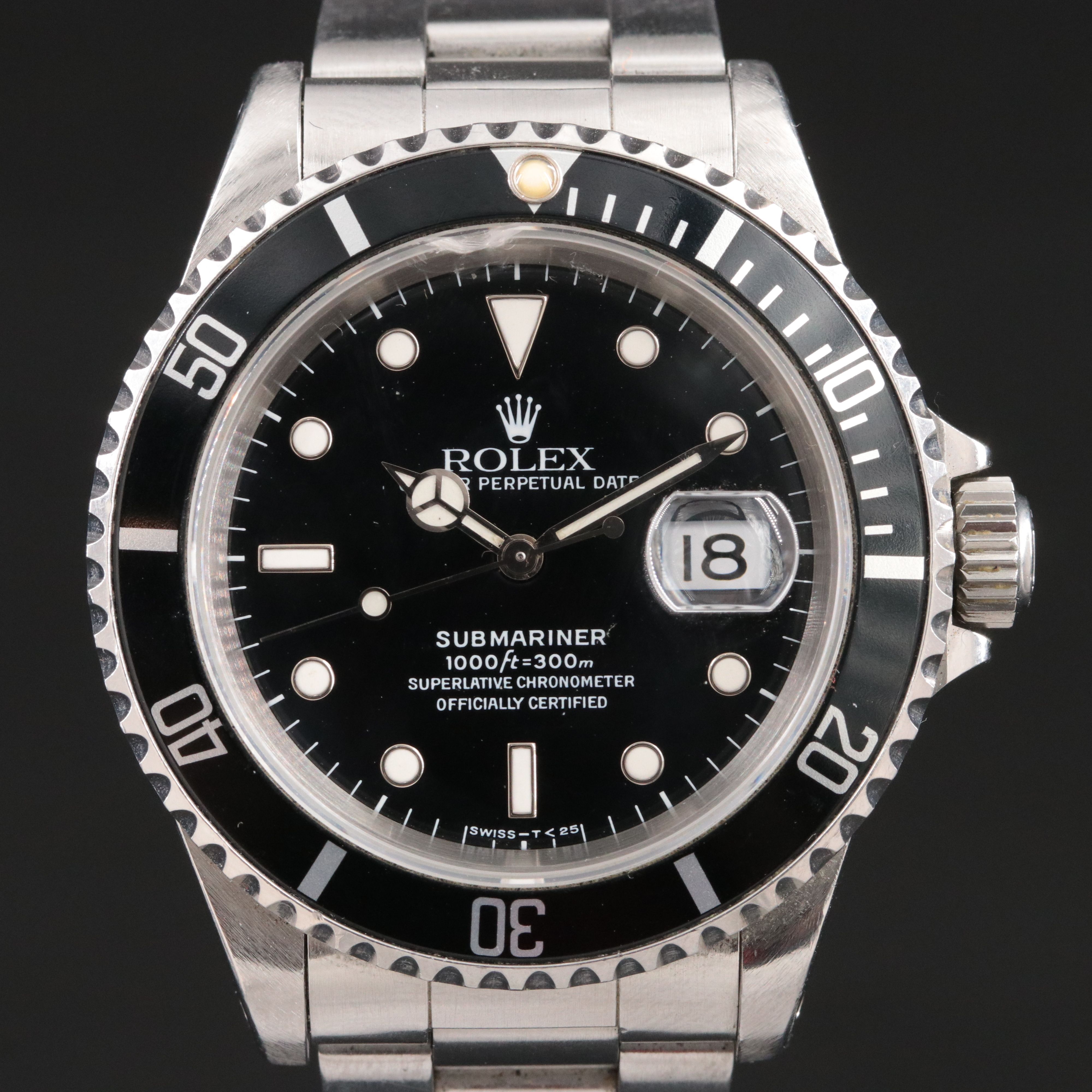 1993-1994 Rolex Oyster Perpetual Stainless Steel Submariner Date Watch