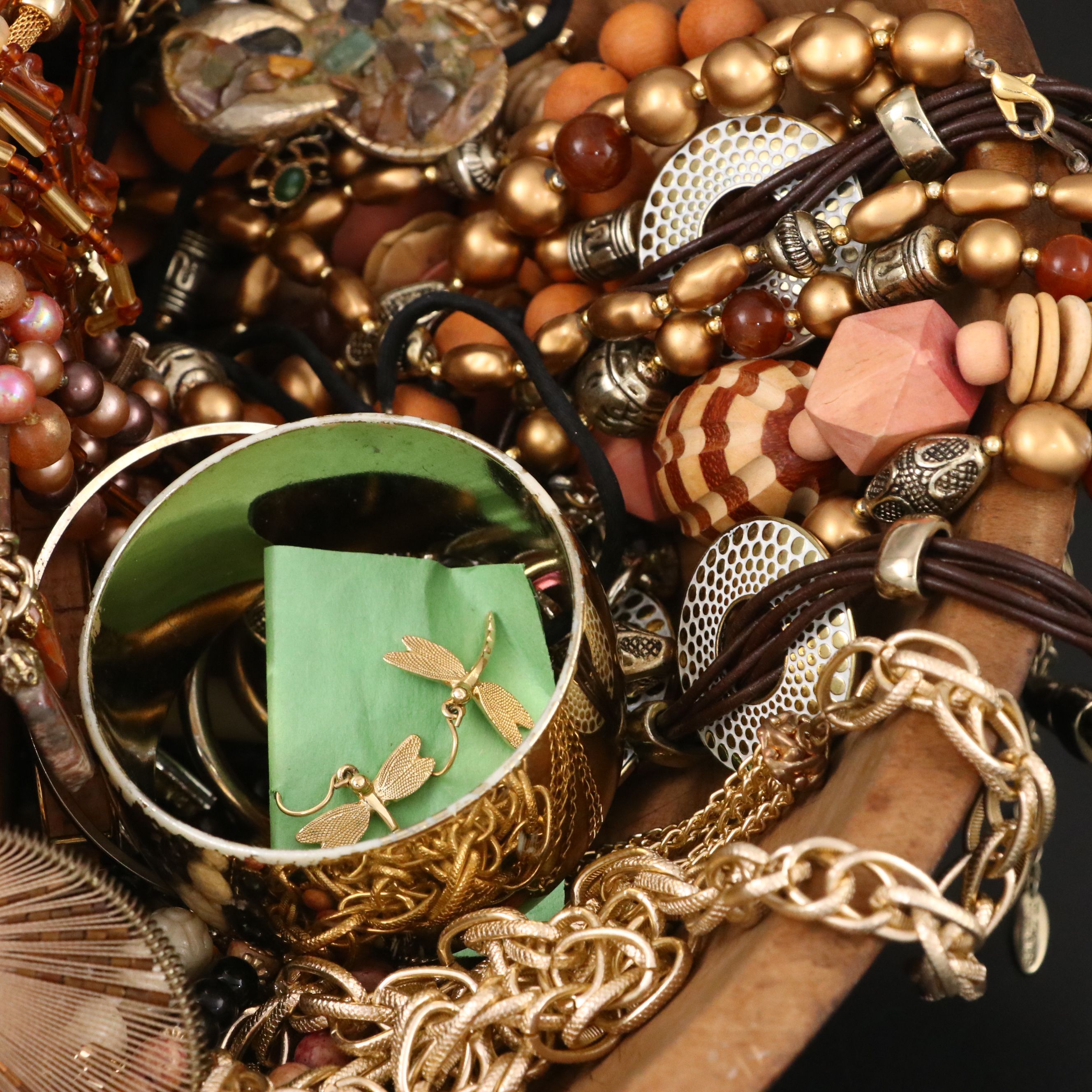 Uncommon Discoveries: Jewelry Collection