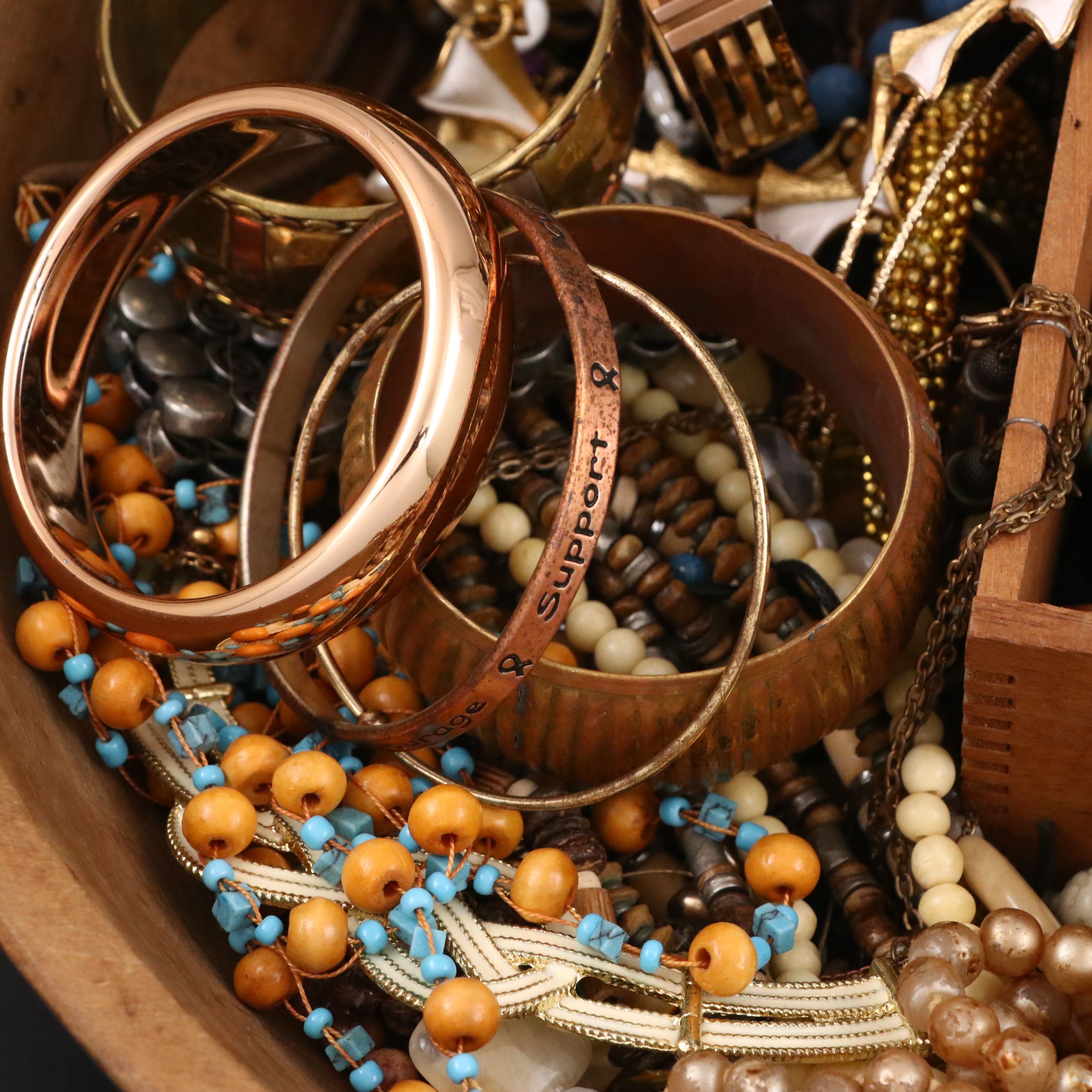 Uncommon Discoveries: Jewelry Collection
