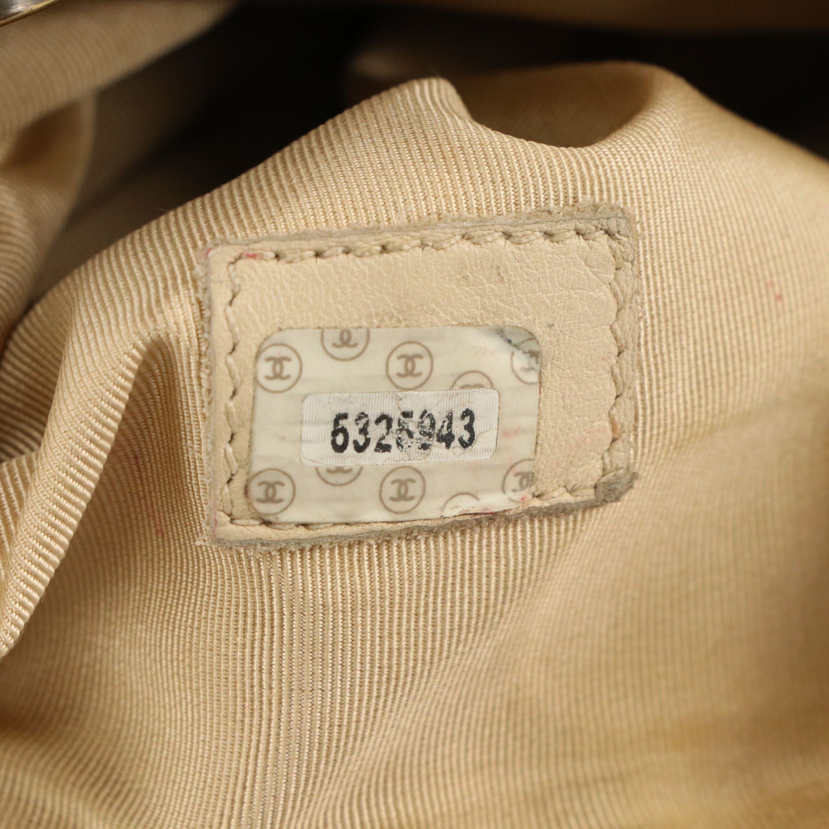 Chanel CC Stitched Logo Leather and Tortoise Acrylic Interwoven Chain Tote Bag