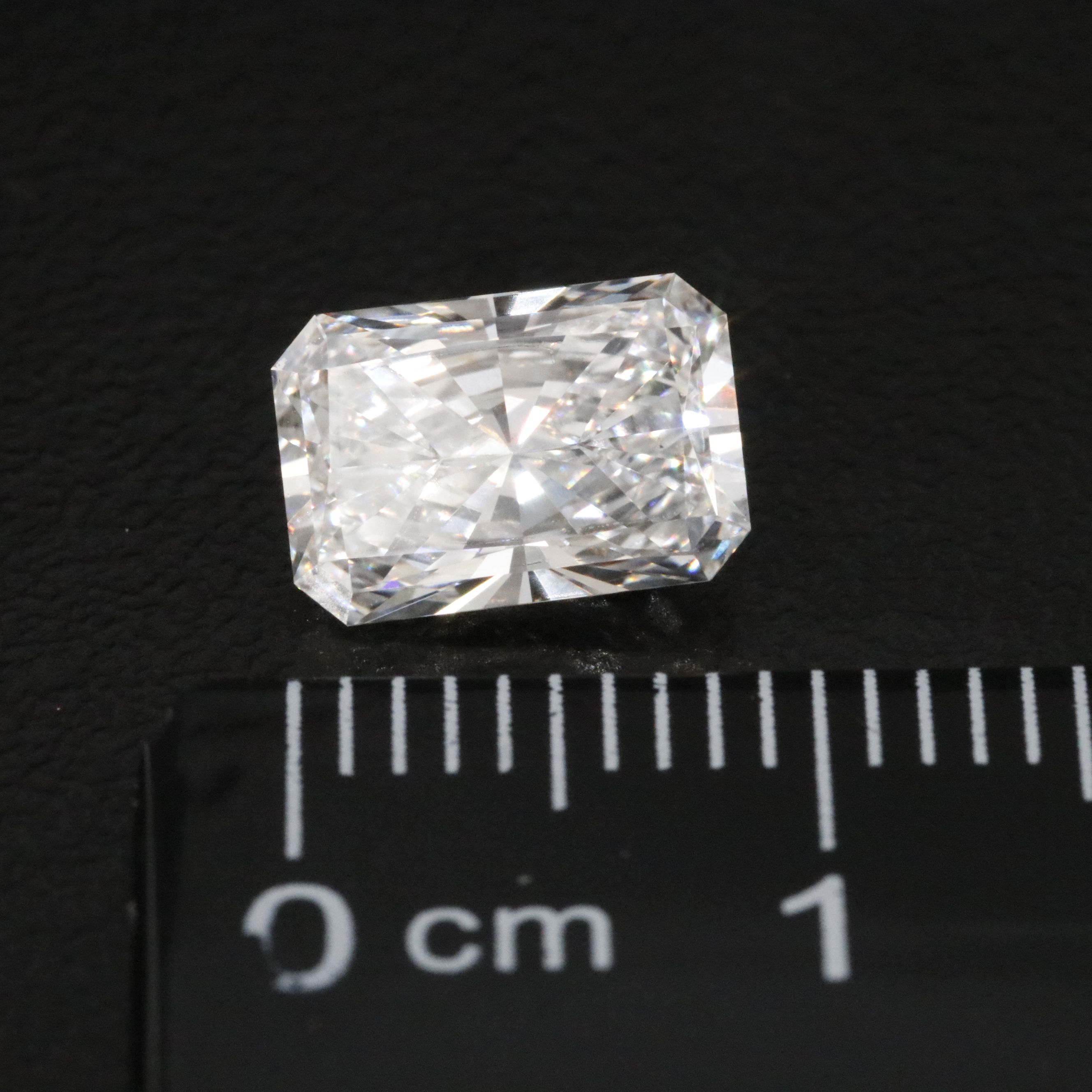 Loose 1.85 CT Lab Grown Diamond with IGI Report