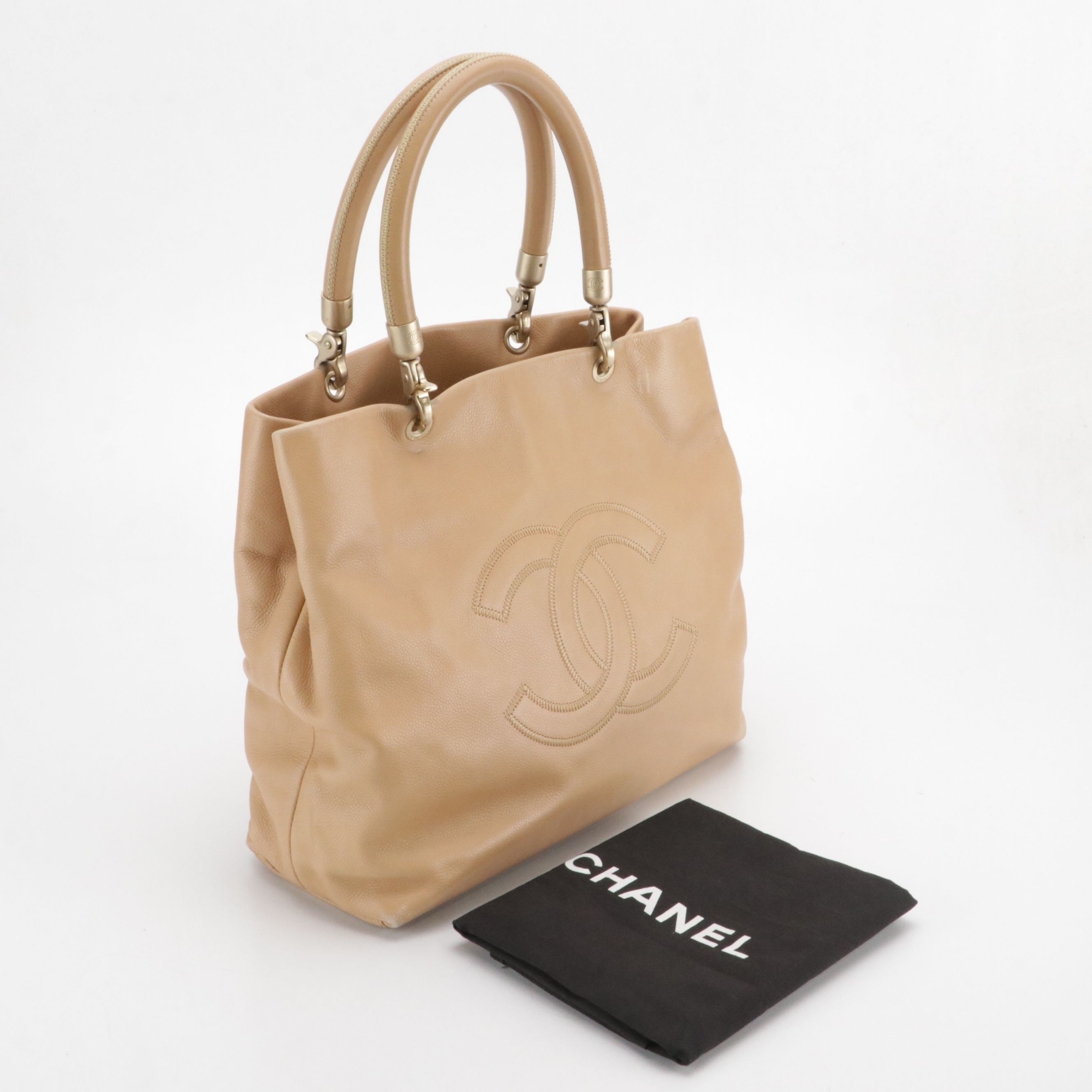 Chanel CC Stitched Shoulder Tote in Beige Caviar Leather