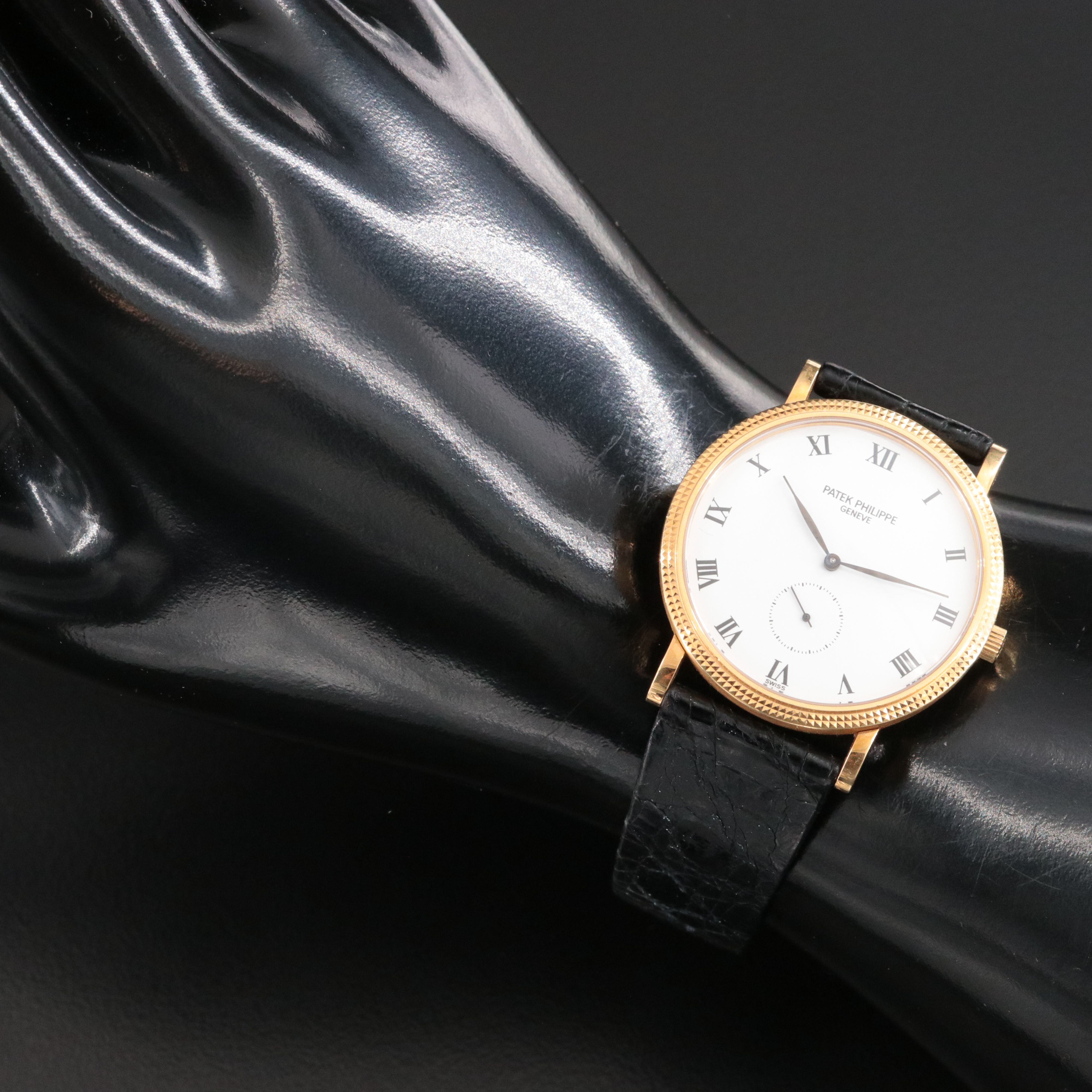 18K Patek Philippe Calatrava Watch Ref. 3919 Box & Certificate Of Origin