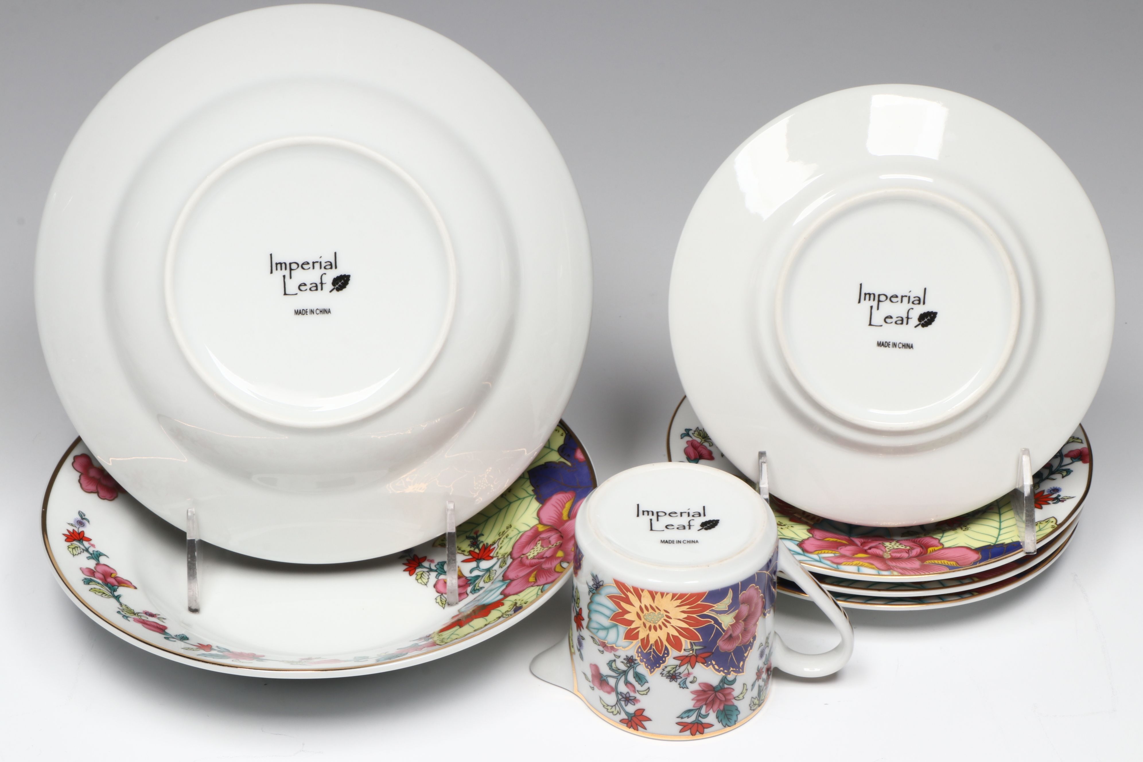 Chinese Export Style "Imperial Leaf" Porcelain Dinnerware