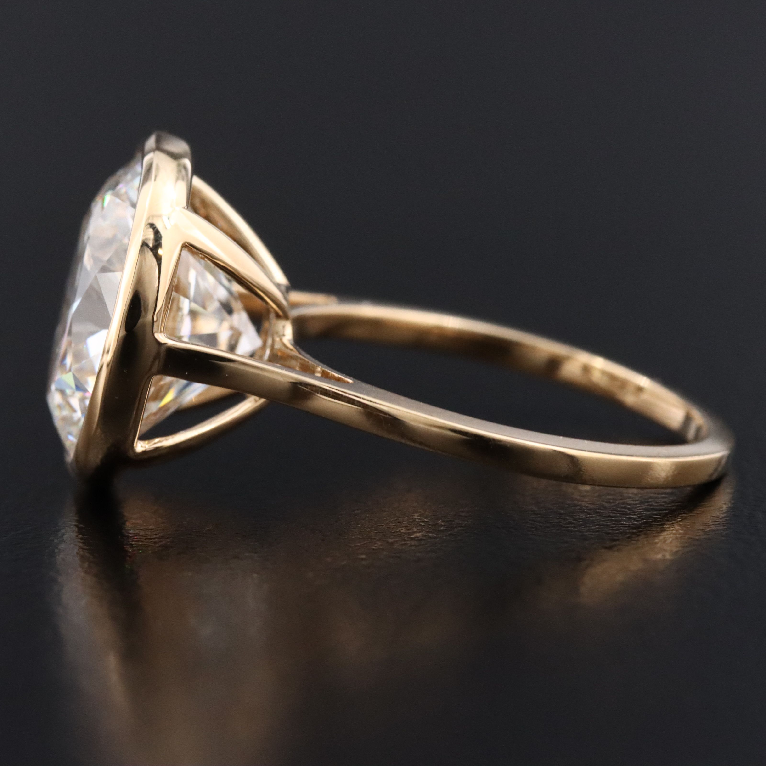 18K 7.41 CT Lab Grown Diamond Solitaire Ring with IGI Report