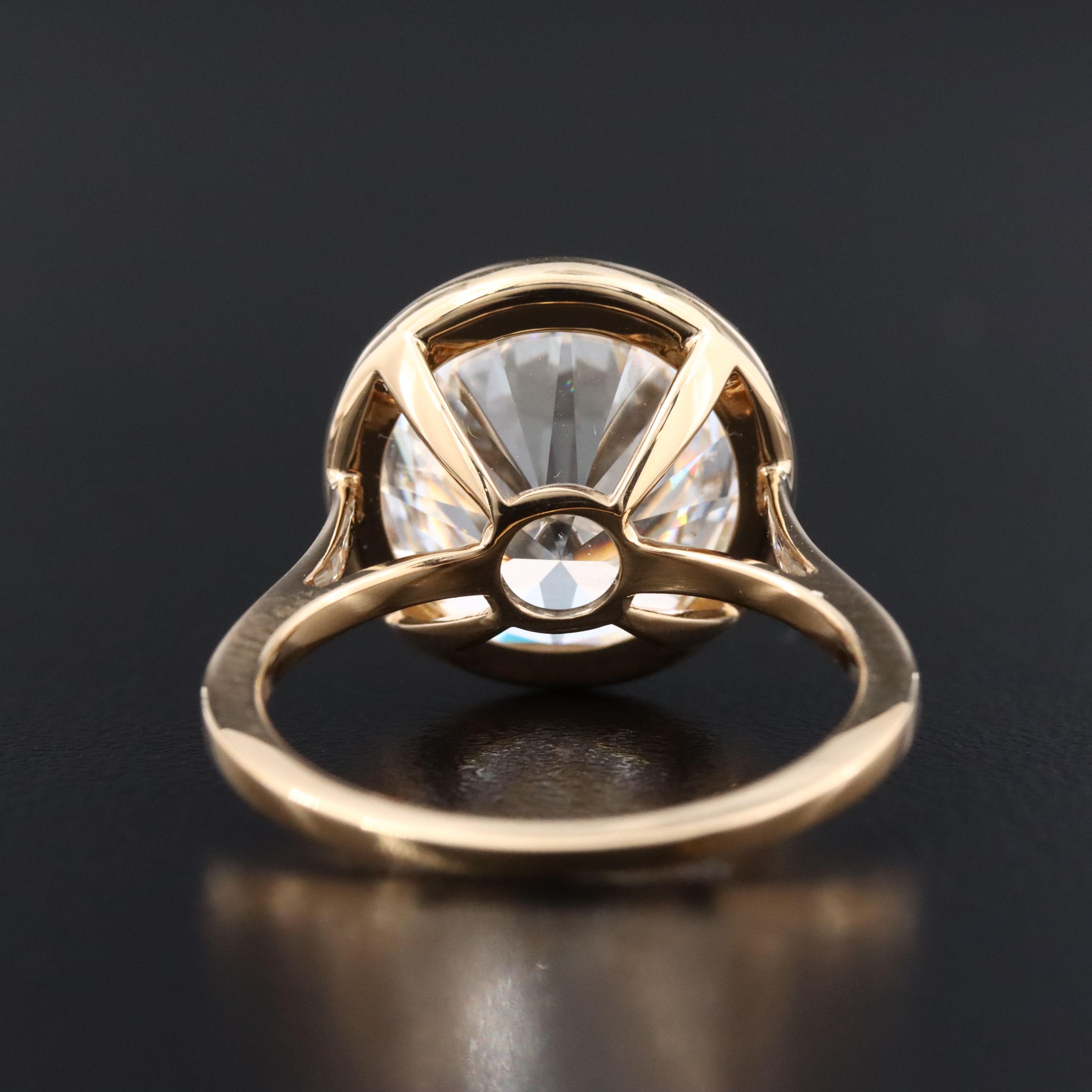 18K 7.41 CT Lab Grown Diamond Solitaire Ring with IGI Report