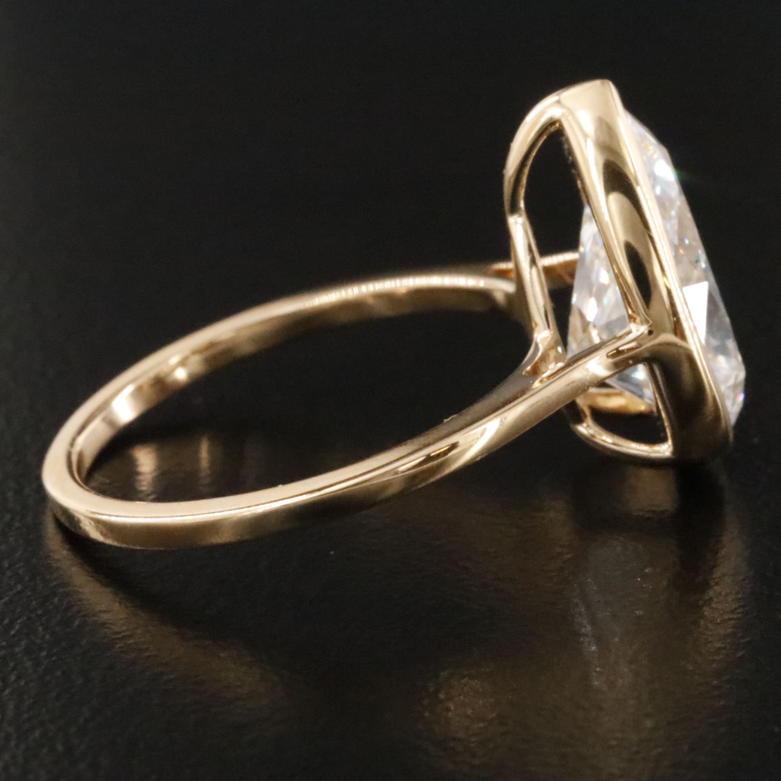 18K 4.06 CT Lab Grown Diamond Solitaire Ring with IGI Report