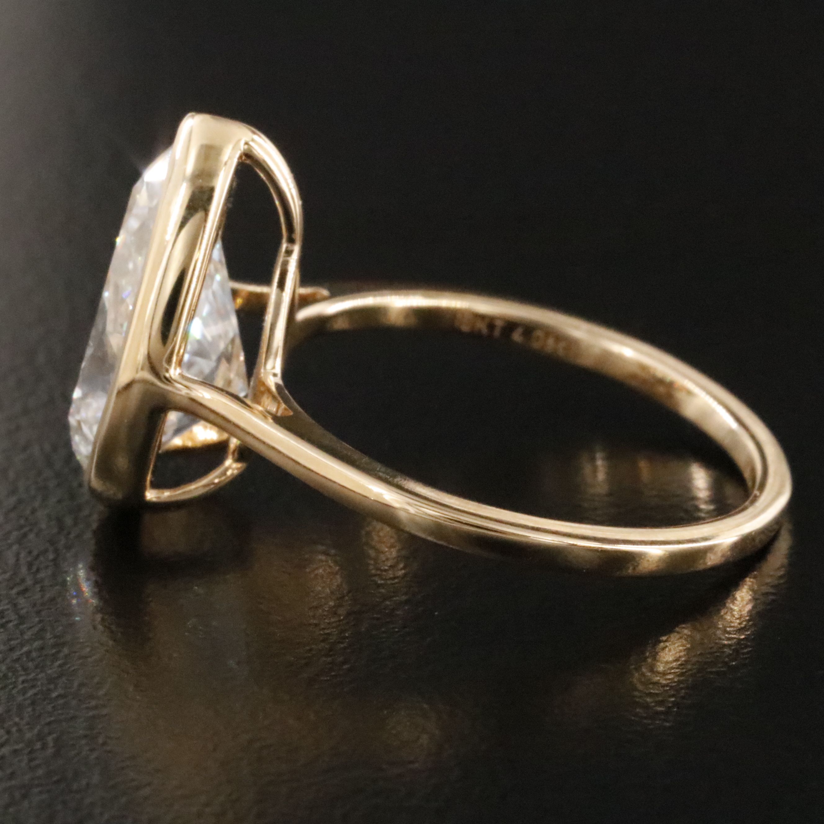 18K 4.06 CT Lab Grown Diamond Solitaire Ring with IGI Report