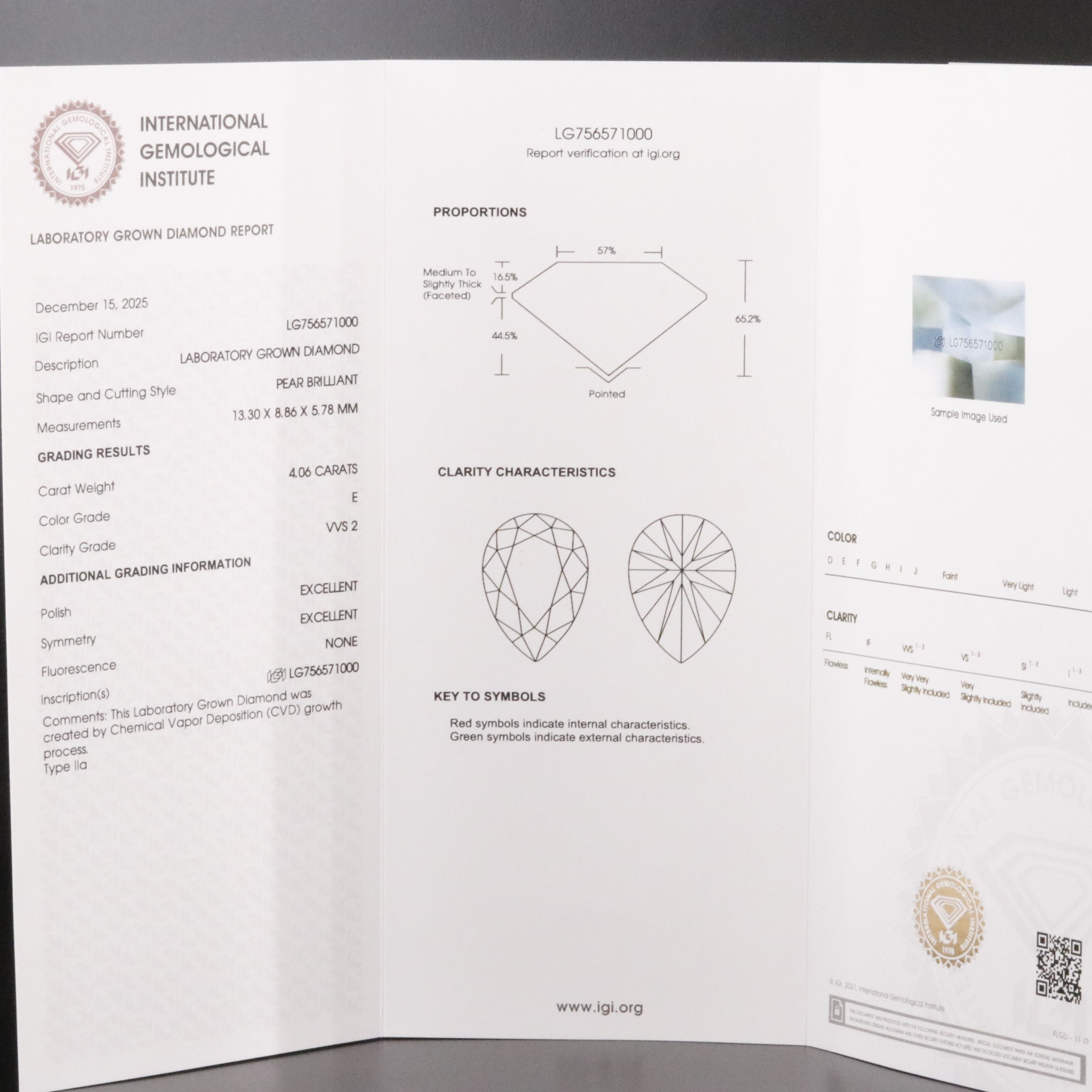 18K 4.06 CT Lab Grown Diamond Solitaire Ring with IGI Report
