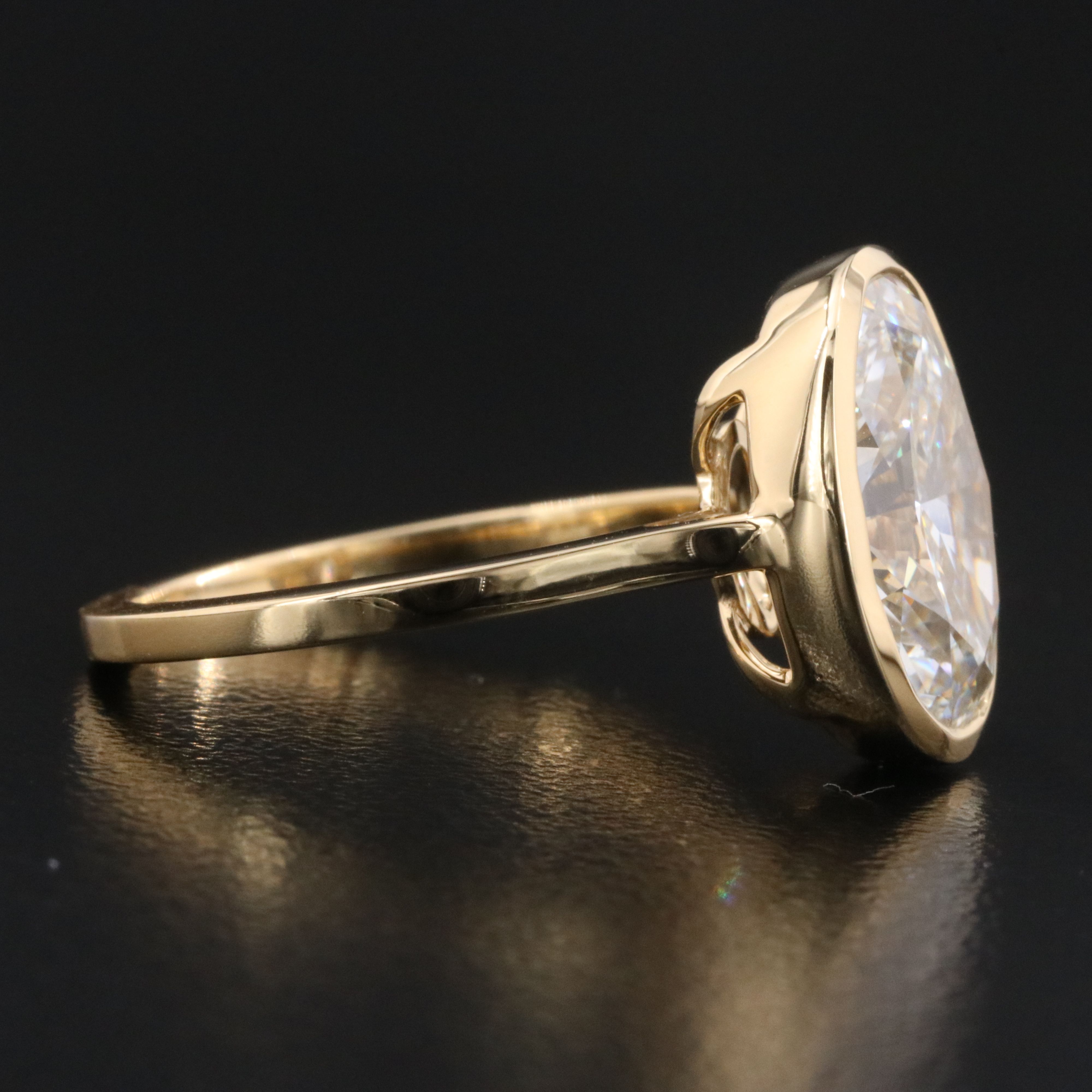 18K 4.10 CT Lab Grown Diamond Solitaire Ring with IGI Report