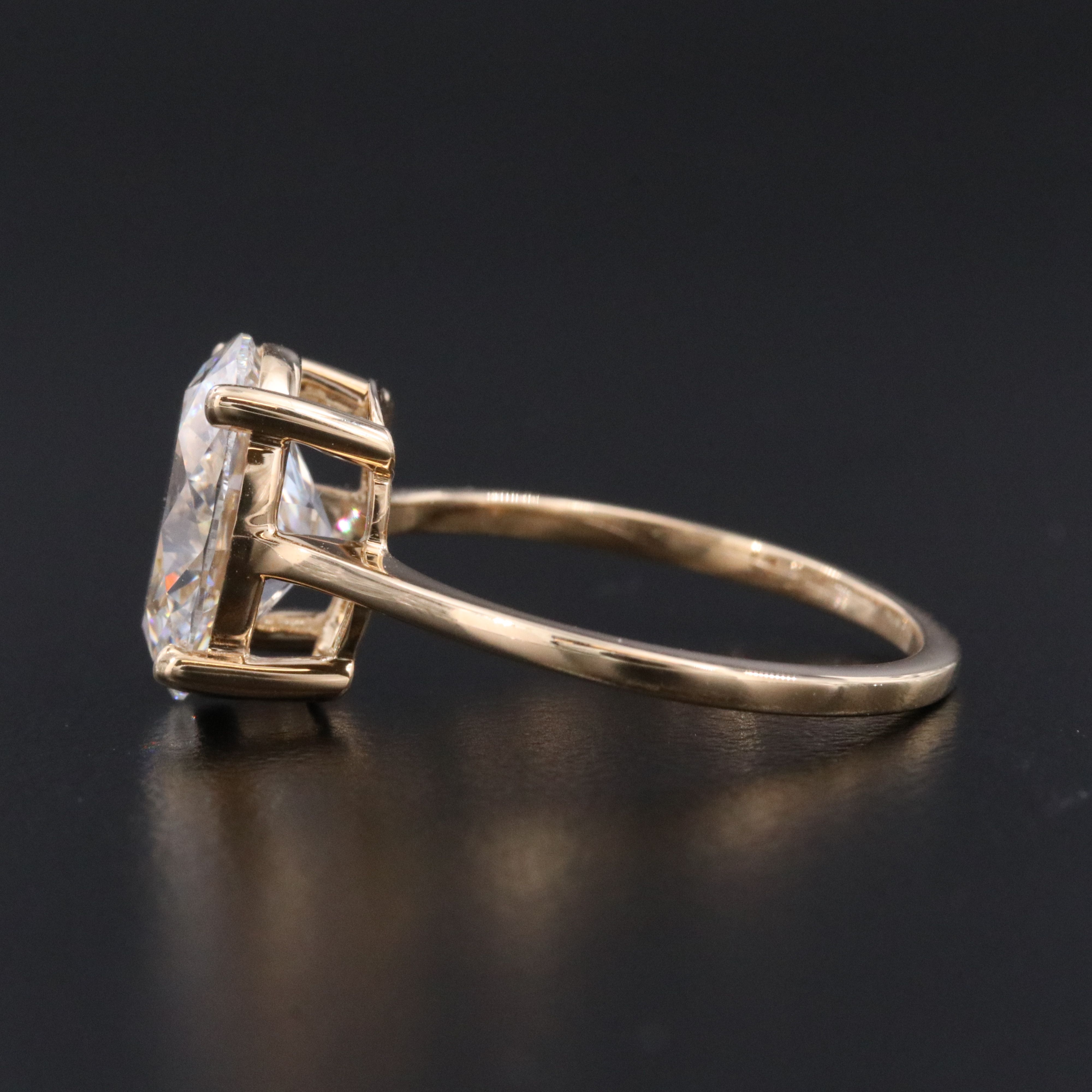 18K 3.06 CT Lab Grown Diamond Solitaire Ring with IGI Report