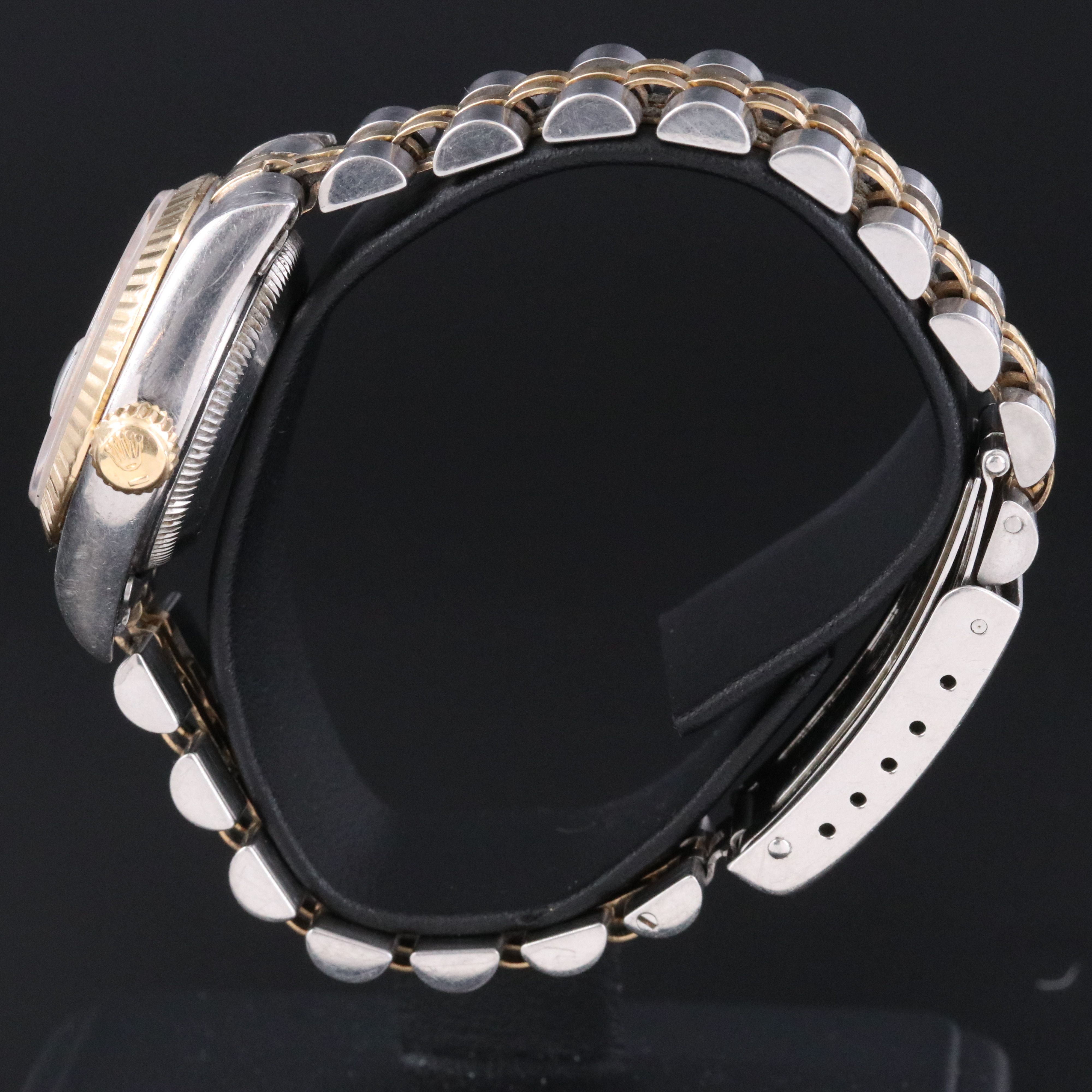 1993 - 1994 Rolex White Roman Index Dial Two Tone Datejust 69173 Watch