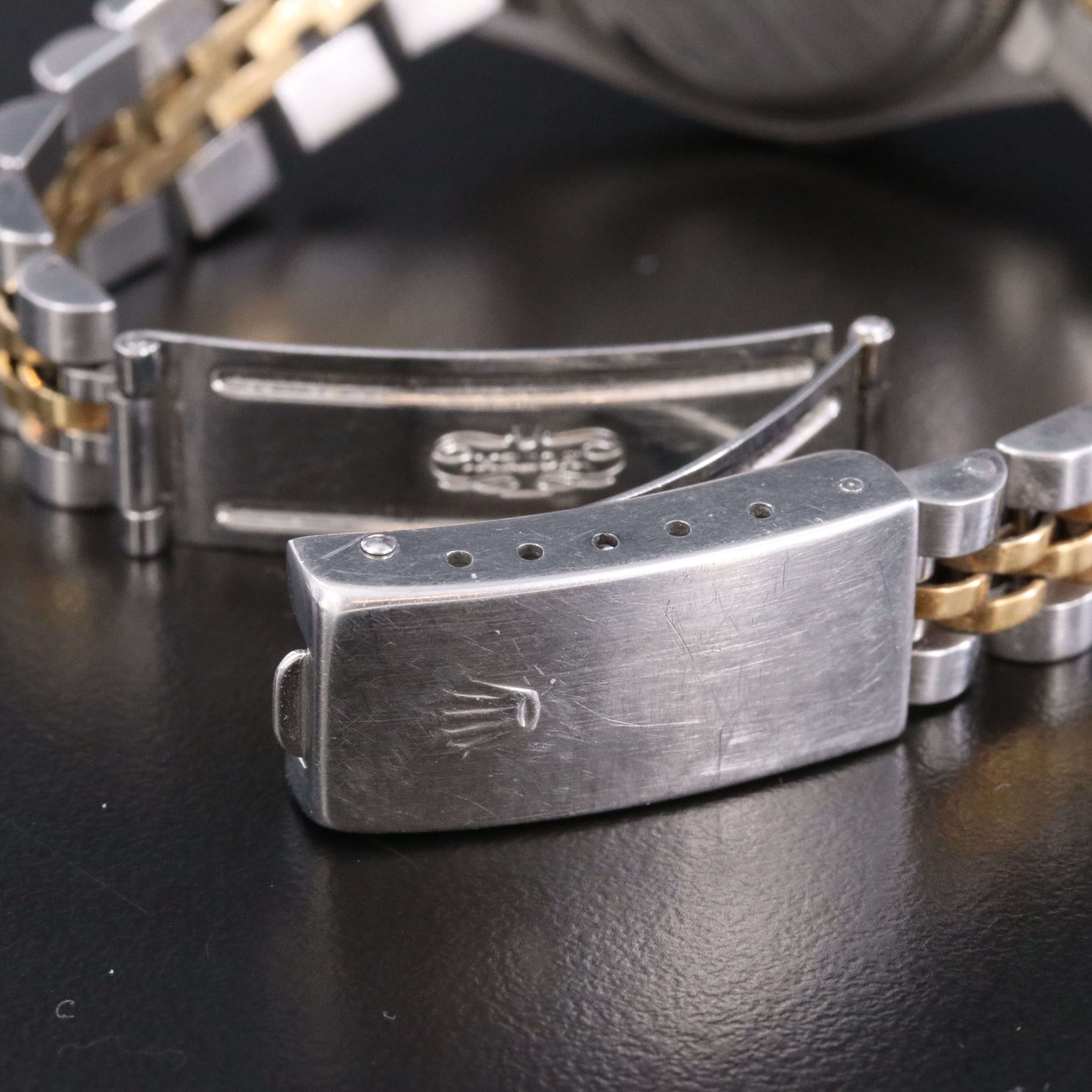 1993 - 1994 Rolex White Roman Index Dial Two Tone Datejust 69173 Watch