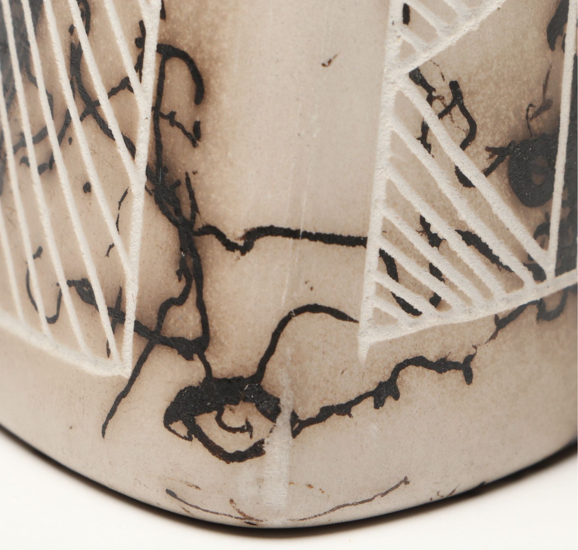 Gary Yellow Corn Louis Acoma Hand Etched Horsehair Art Pottery Vessel