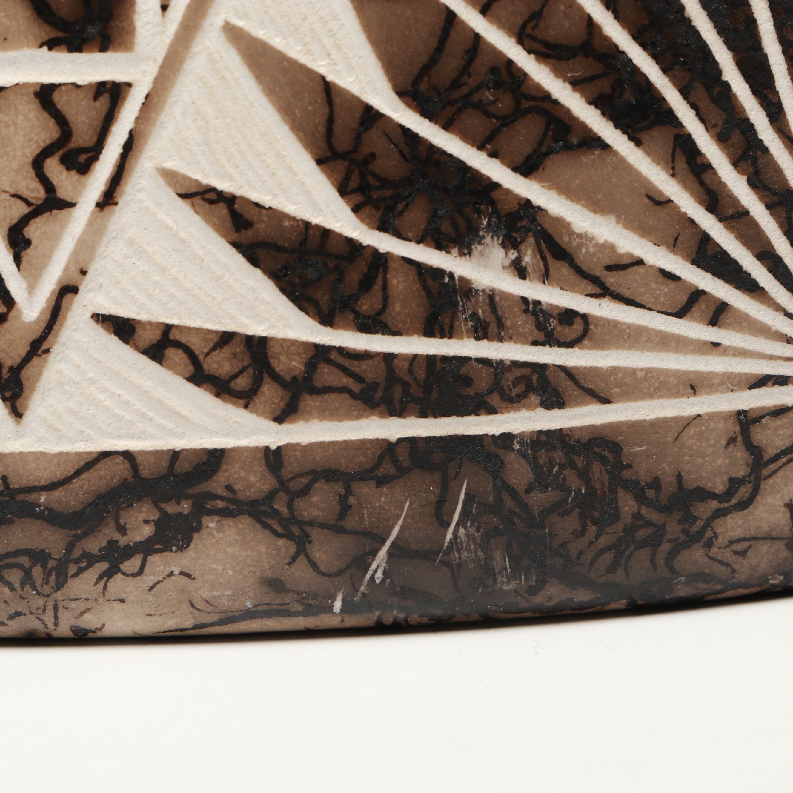 Gary Yellow Corn Louis Acoma Hand Etched Horsehair Art Pottery Vessel