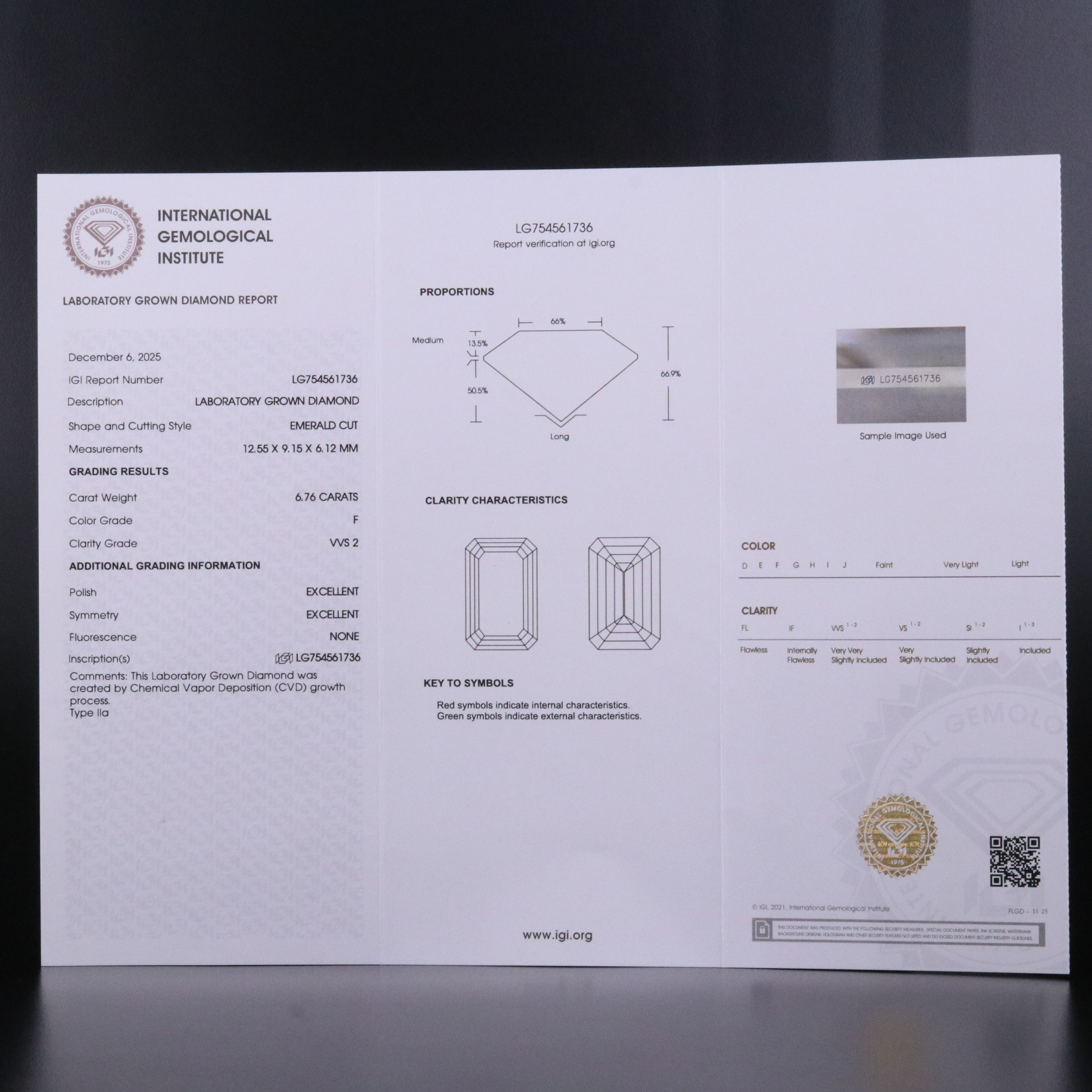 18K 6.76 CT Lab Grown Diamond Solitaire Ring with IGI Report