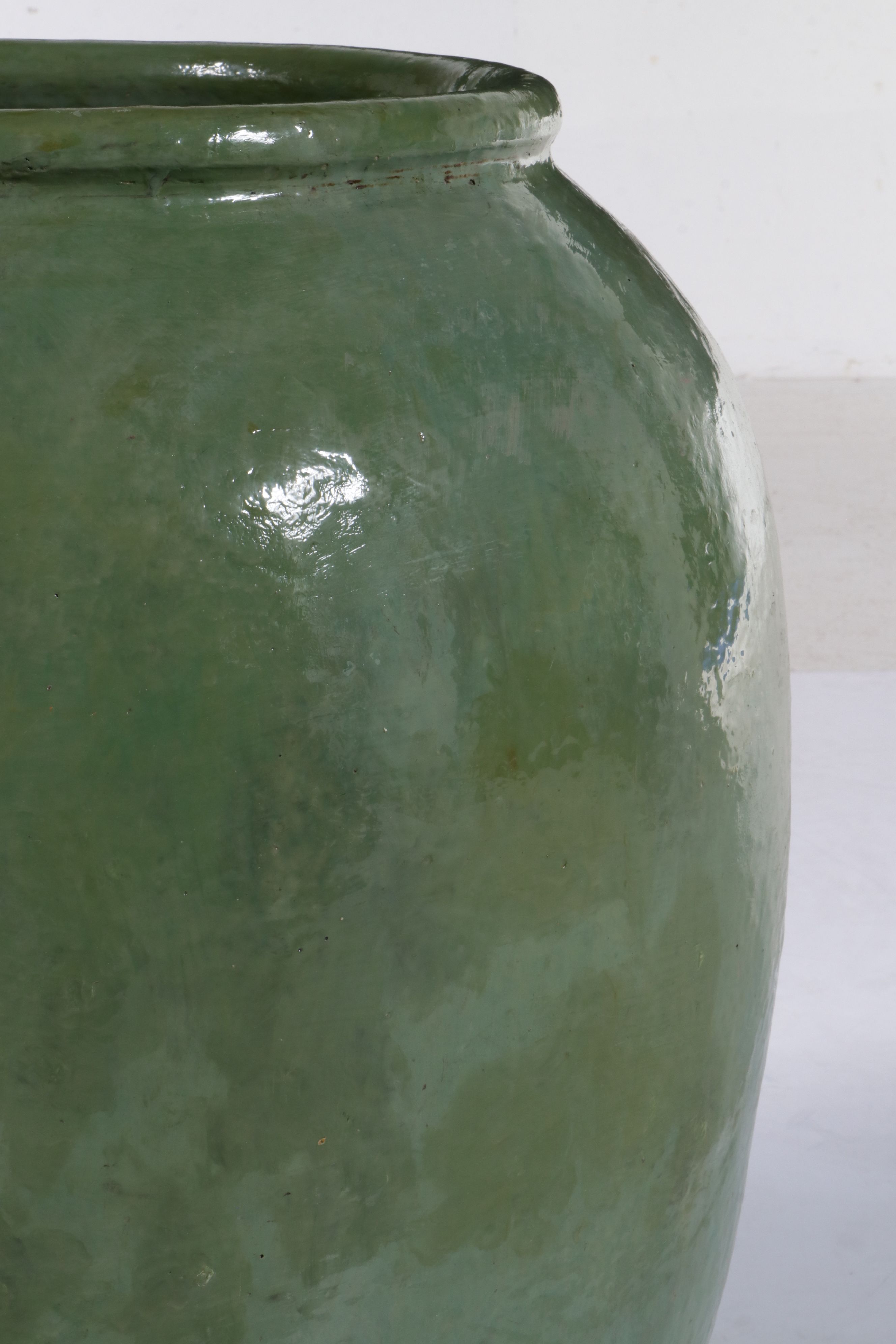 Chinese Style Celadon Glazed Ceramic Jar