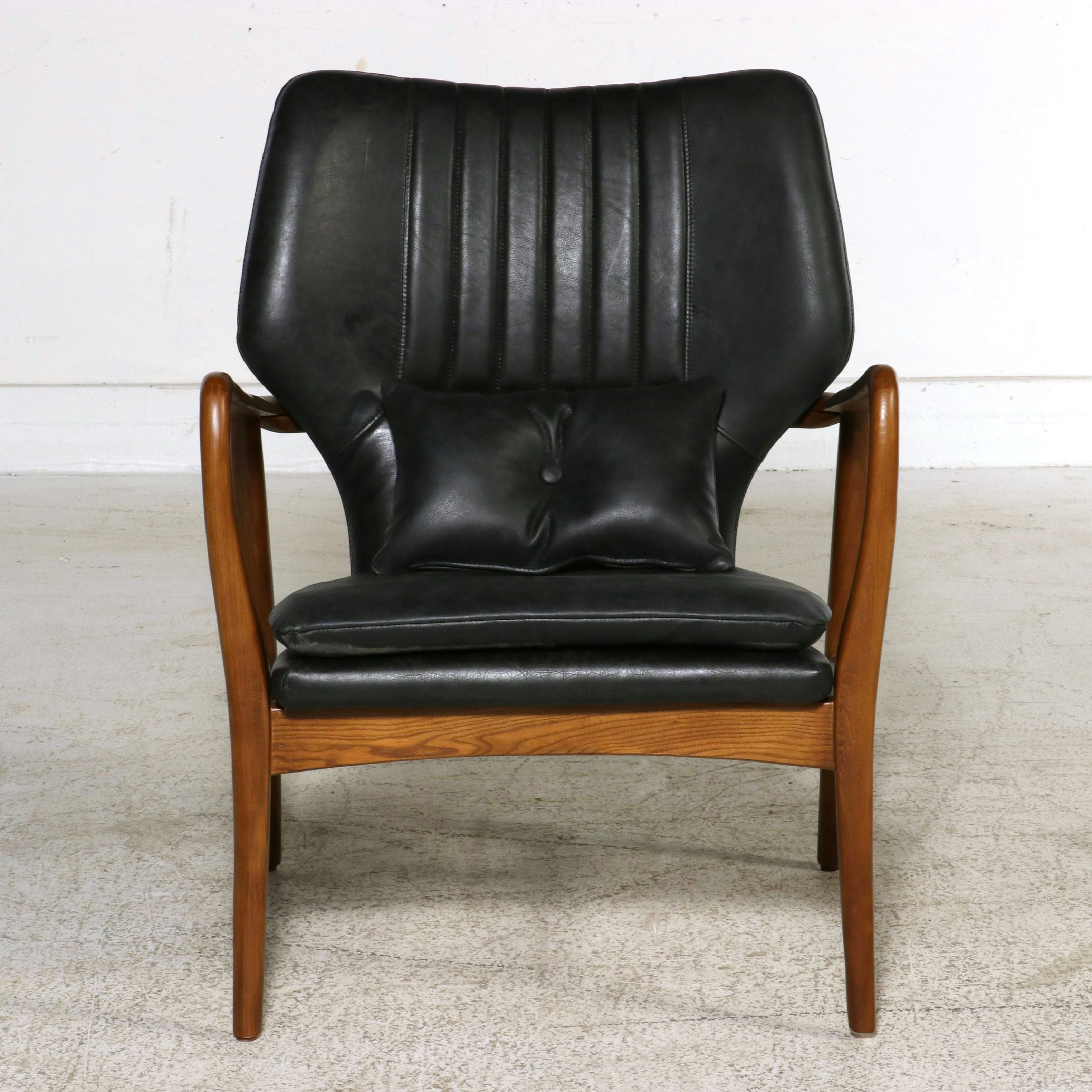 Contemporary Danish Modern Style Black Leather Lounge Chair